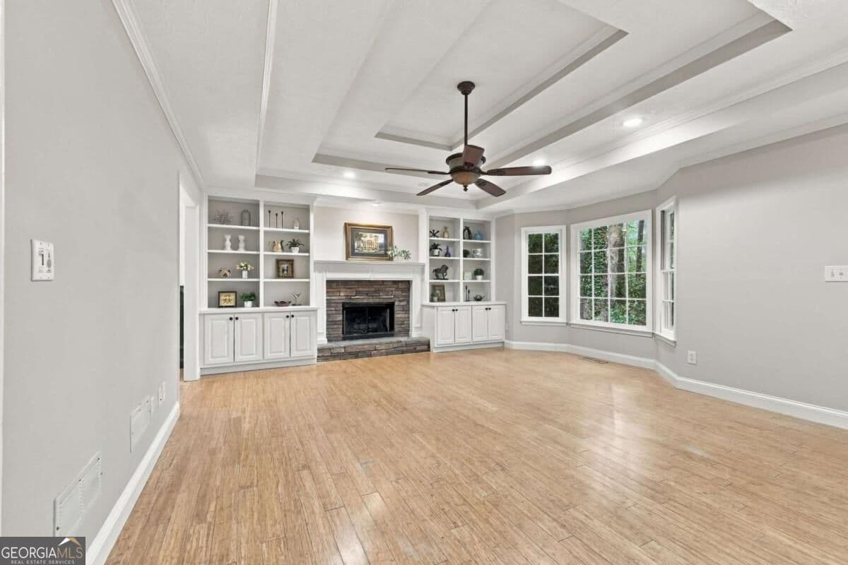 3 bedroom, 2 bathroom, 2,677 sq ft single family residence for sale at 210 Crabapple Lane, Powder Springs, GA 30127 — photo 5