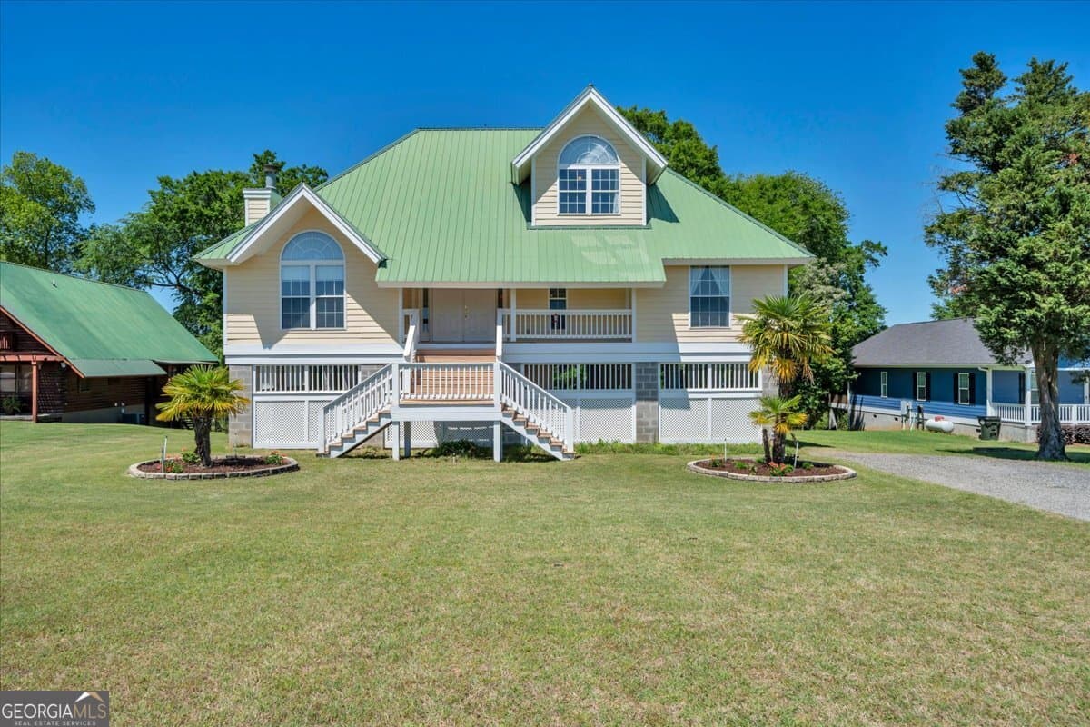 3 bedroom, 2 bathroom, 1,938 sq ft single family residence sold at 114 Waterfront Drive, Cobb, GA 31735