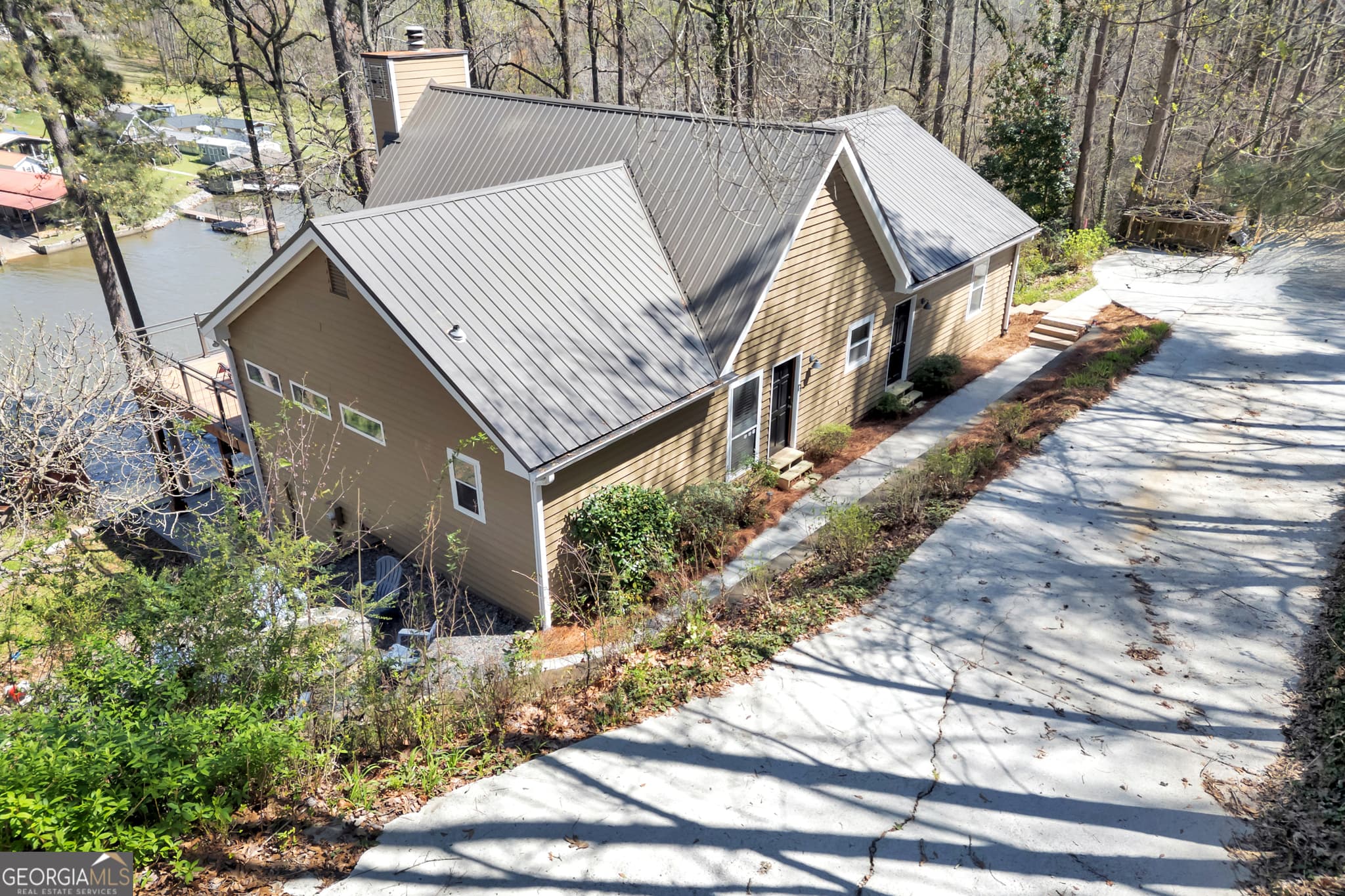 5 bedroom, 3 bathroom, 3,556 sq ft single family residence for sale at 318 E Mourning Dove Court, Monticello, GA 31064 — photo 6