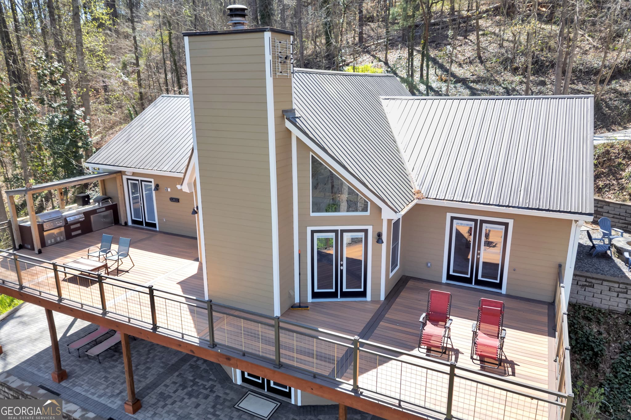 5 bedroom, 3 bathroom, 3,556 sq ft single family residence for sale at 318 E Mourning Dove Court, Monticello, GA 31064 — photo 5