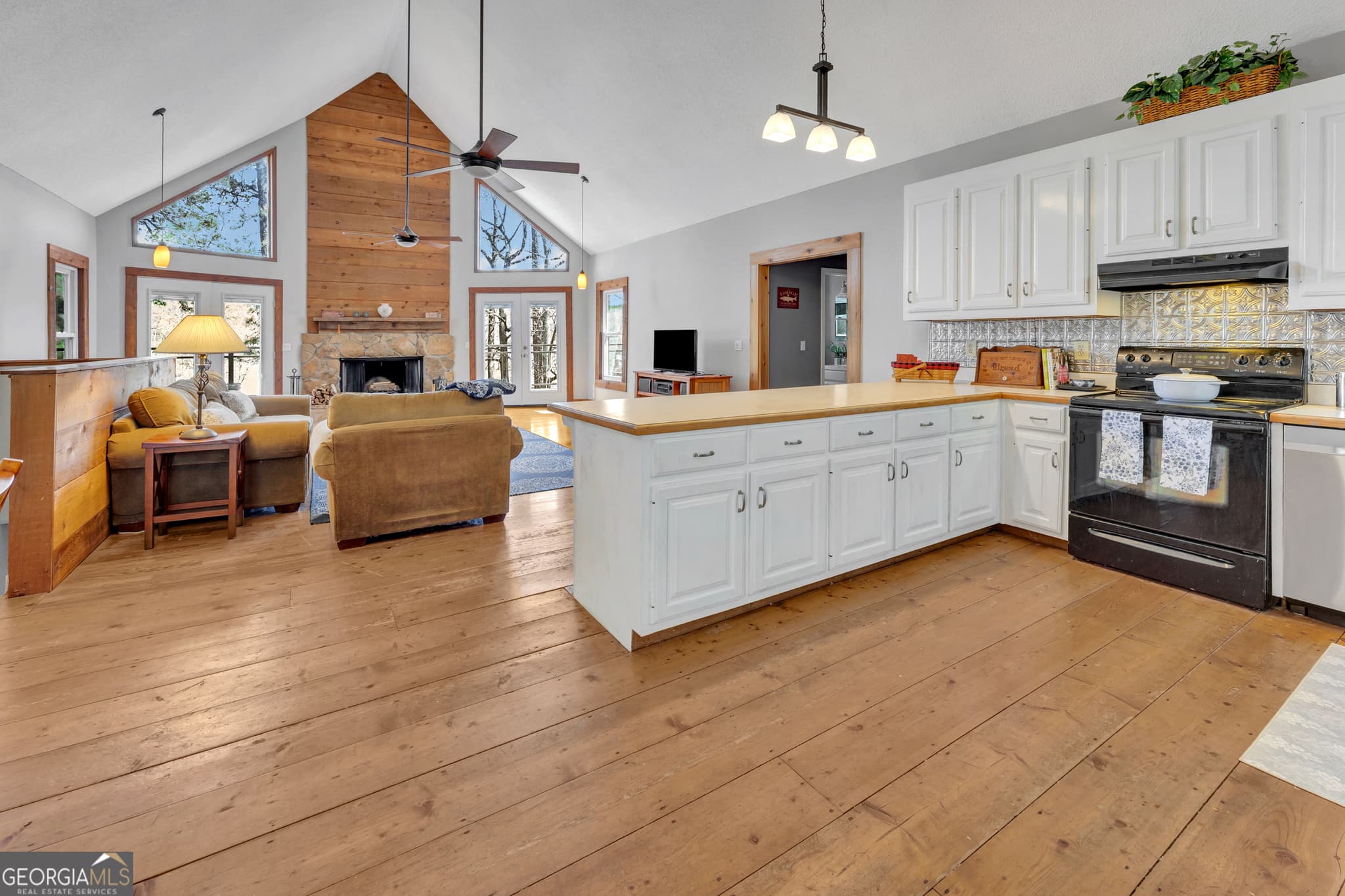 5 bedroom, 3 bathroom, 3,556 sq ft single family residence for sale at 318 E Mourning Dove Court, Monticello, GA 31064 — photo 10