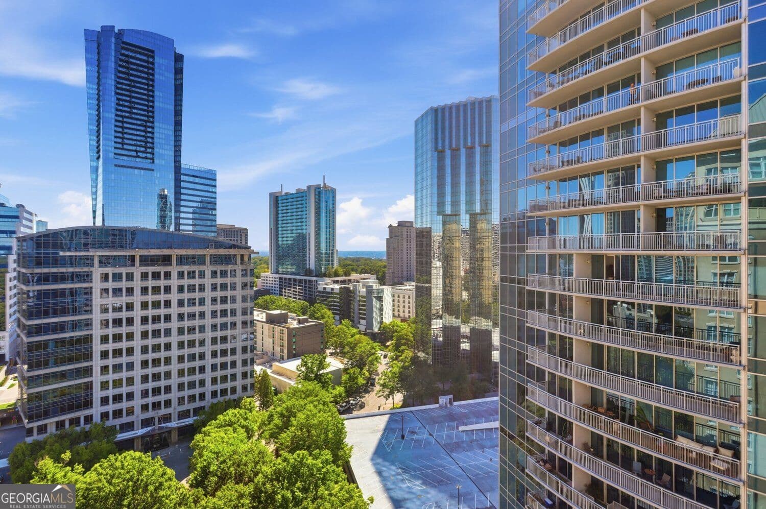 1 bedroom, 1 bathroom, 793 sq ft condominium for sale at 3334 Peachtree Road 1704, Atlanta, GA 30326 — photo 5