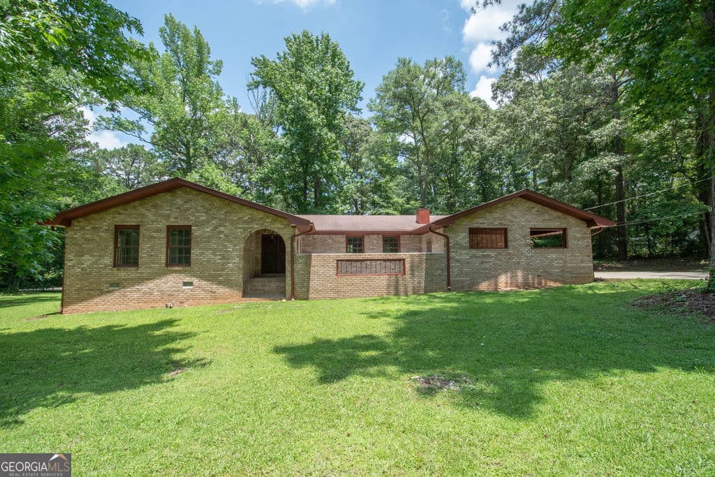 3 bedroom, 2 bathroom, 1,908 sq ft single family residence sold at 14 Bittersweet Lane, Newnan, GA 30263