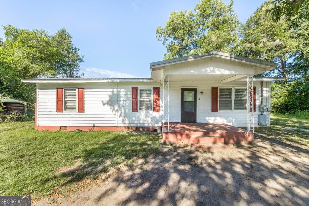 3 bedroom, 1 bathroom, 1,120 sq ft single family residence for sale at 511 Forsyth Street, Montezuma, GA 31063 — photo 2