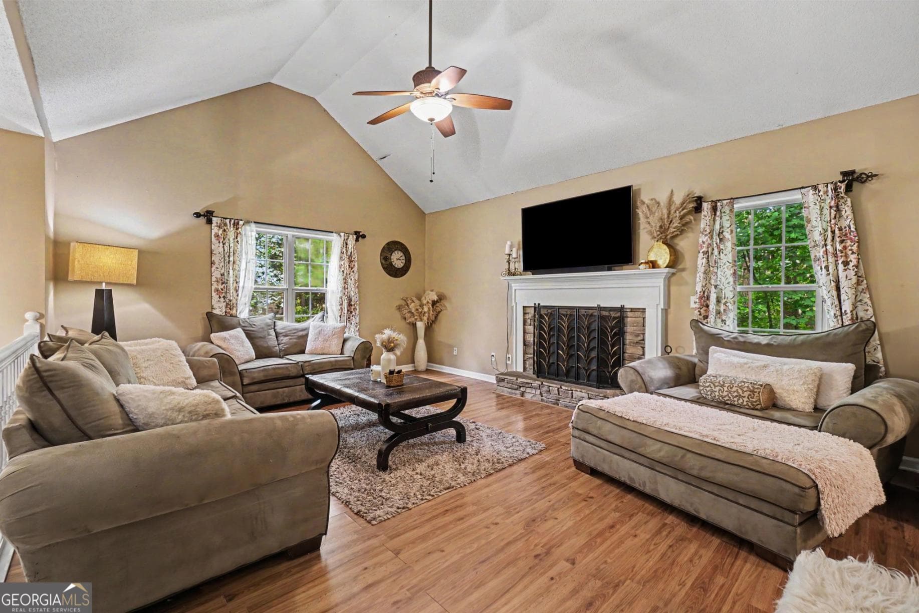 5 bedroom, 3 bathroom, 3,035 sq ft single family residence for sale at 306 Queensbury Walk, Acworth, GA 30102 — photo 6