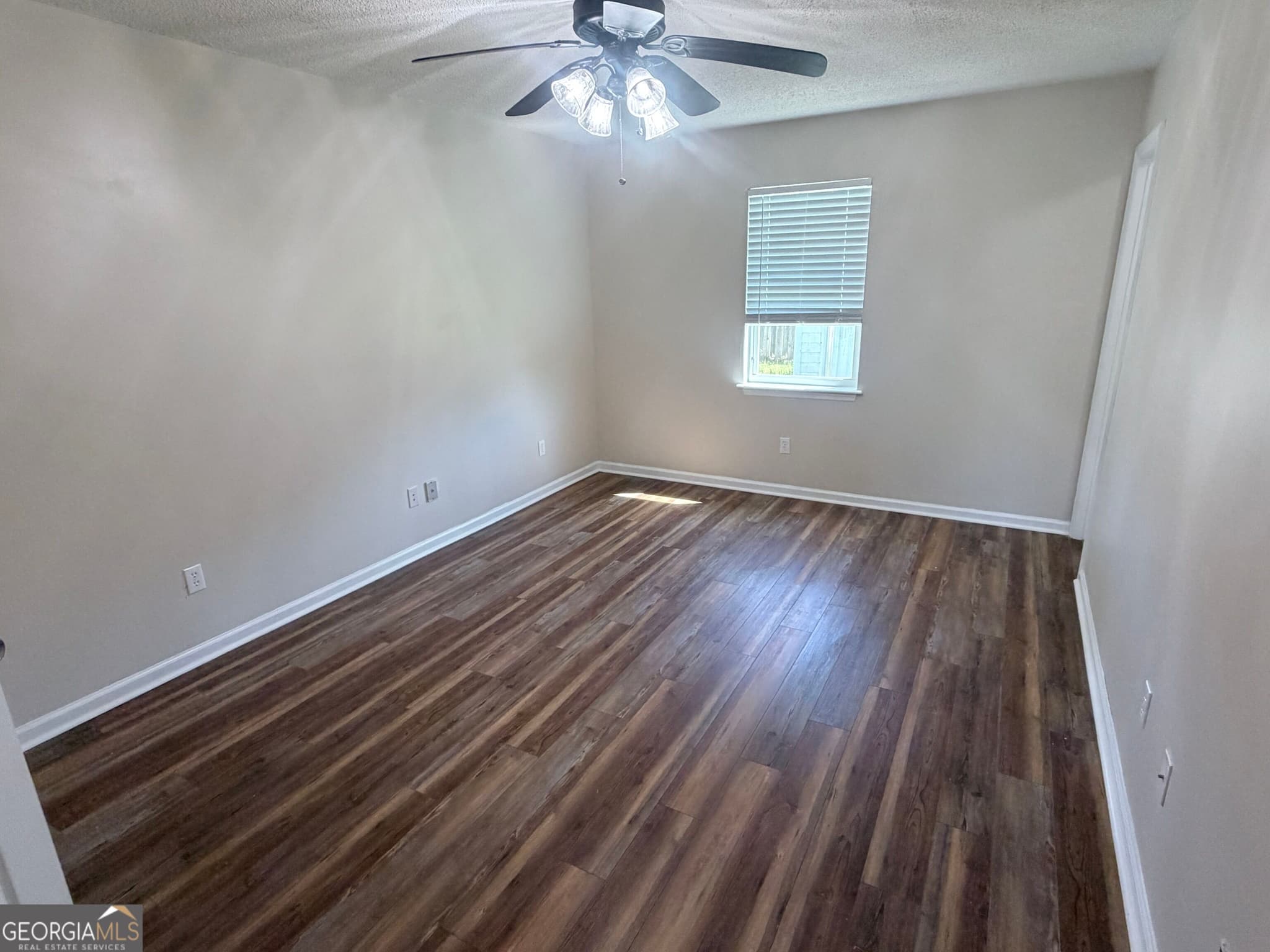 3 bedroom, 2 bathroom, 1,150 sq ft single family residence for rent at 308 Lakeview Drive, Kingsland, GA 31548 for $1,950 a month — photo 10