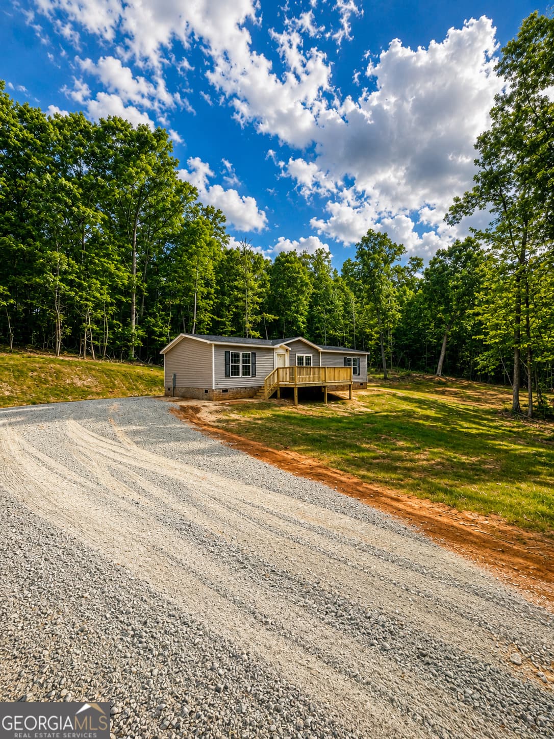 3 bedroom, 2 bathroom, 1,456 sq ft manufactured home,single family residence sold at 437 Hall, Franklin, GA 30217