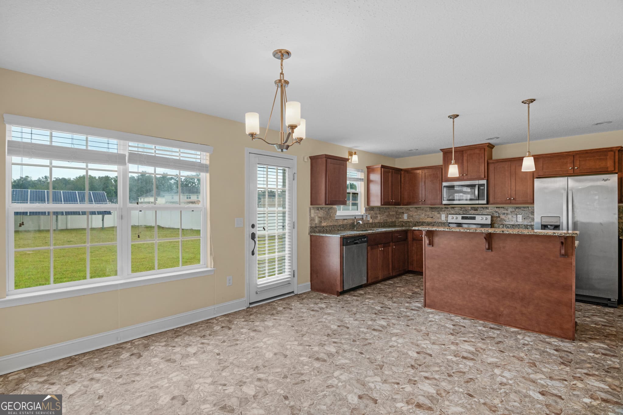 4 bedroom, 2.5 bathroom, 2,686 sq ft single family residence for sale at 491 Nashview Trail, Allenhurst, GA 31301 — photo 7