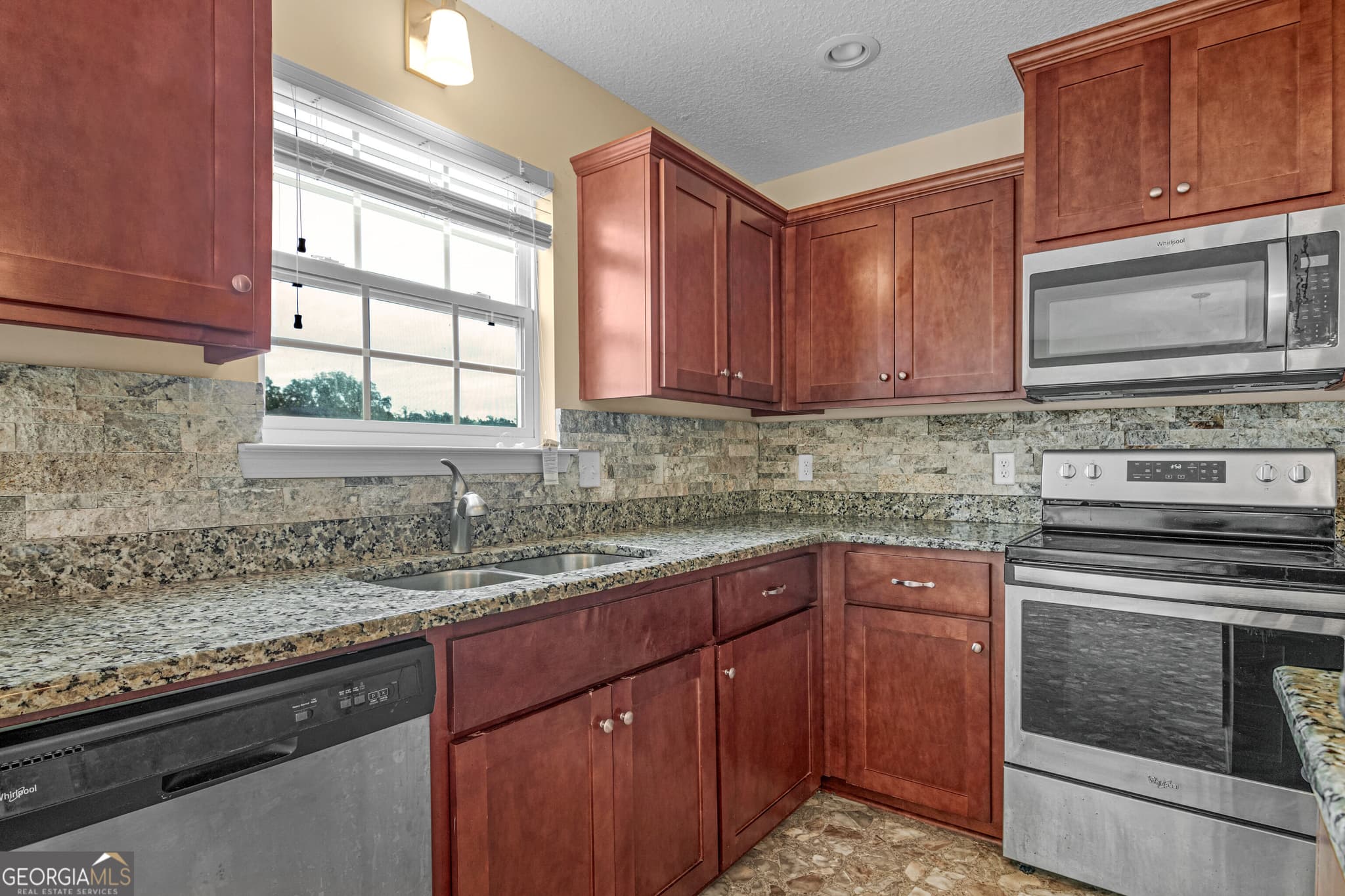 4 bedroom, 2.5 bathroom, 2,686 sq ft single family residence for sale at 491 Nashview Trail, Allenhurst, GA 31301 — photo 10