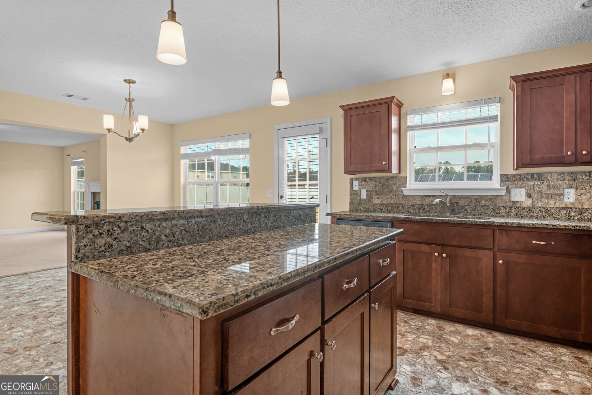 4 bedroom, 2.5 bathroom, 2,686 sq ft single family residence for sale at 491 Nashview Trail, Allenhurst, GA 31301 — photo 8