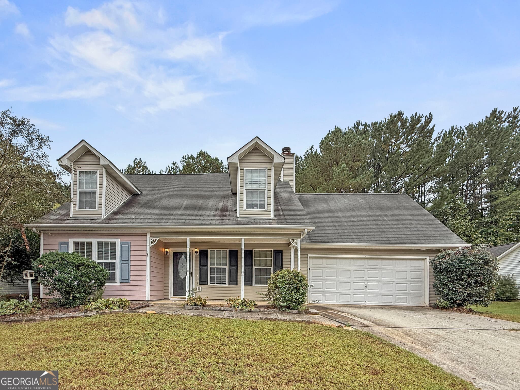 4 bedroom, 2.5 bathroom, 2,772 sq ft single family residence for rent at 10867 Knotty Pine Place, Hampton, GA 30228 for $1,995 a month