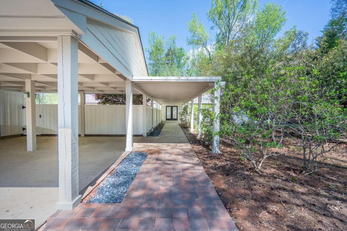3 bedroom, 2.5 bathroom, 2,518 sq ft single family residence sold at 541 EARLVINE Way, Kennesaw, GA 30152