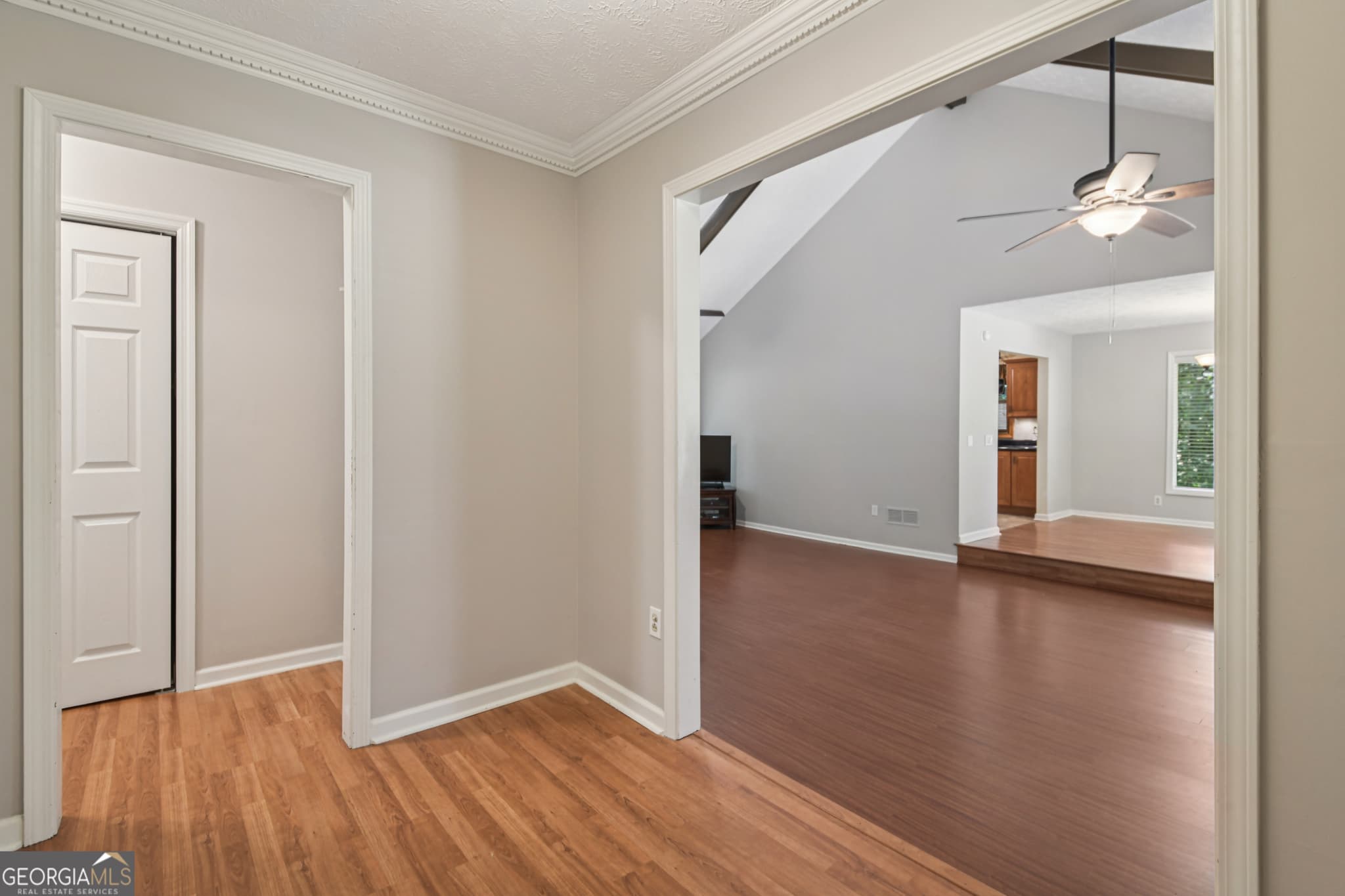 3 bedroom, 2 bathroom, 1,717 sq ft single family residence for sale at 634 Knollwood Circle, Conyers, GA 30094 — photo 6