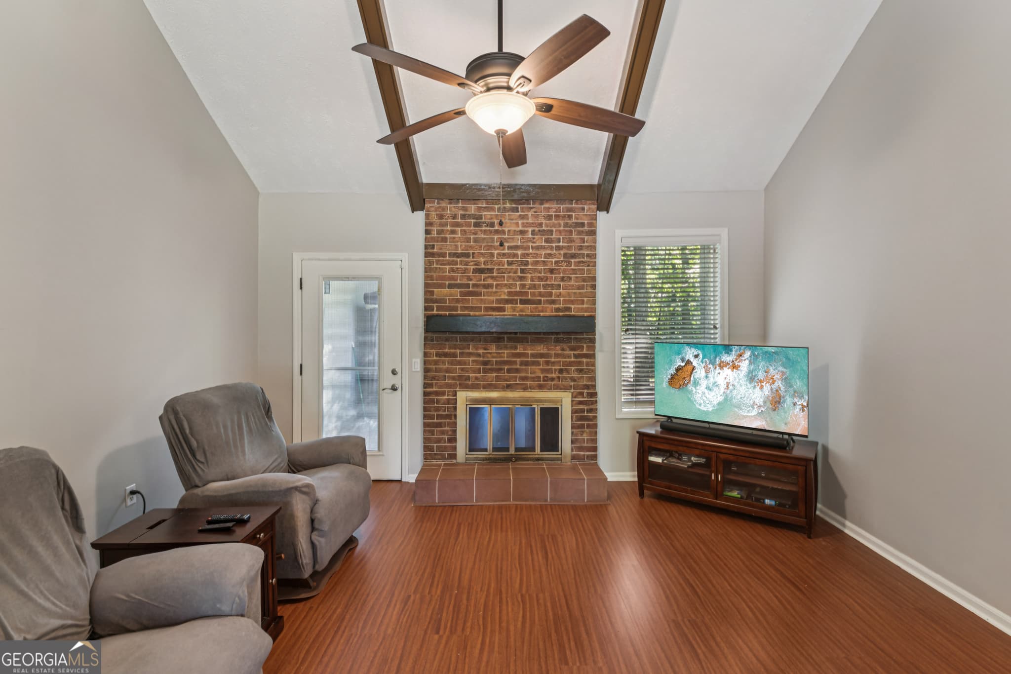 3 bedroom, 2 bathroom, 1,717 sq ft single family residence for sale at 634 Knollwood Circle, Conyers, GA 30094 — photo 7