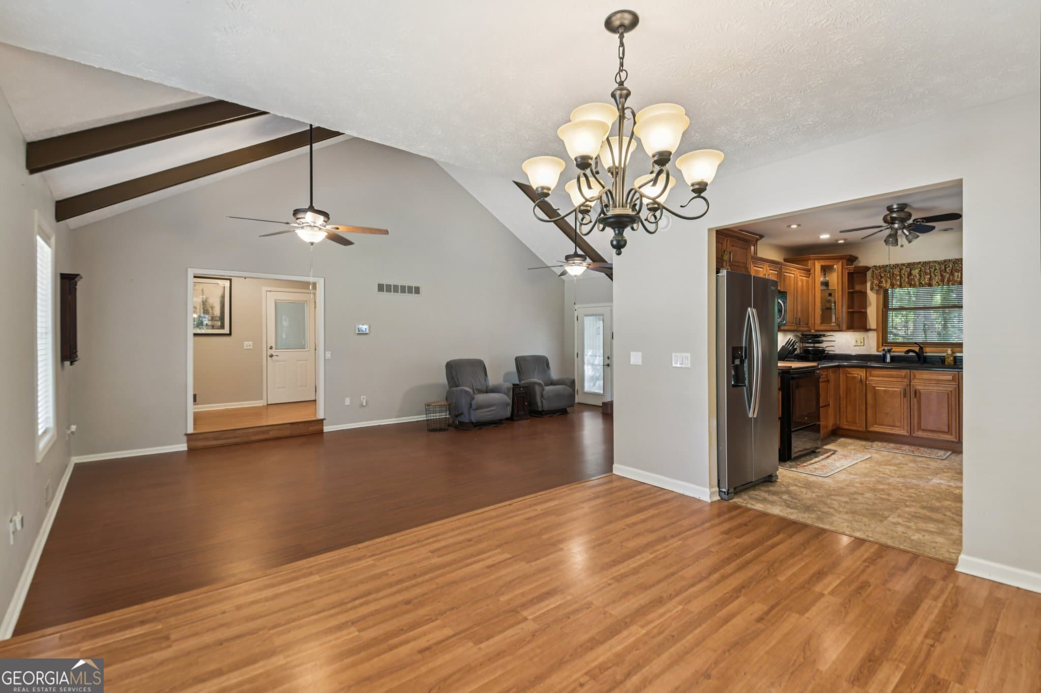 3 bedroom, 2 bathroom, 1,717 sq ft single family residence for sale at 634 Knollwood Circle, Conyers, GA 30094 — photo 10