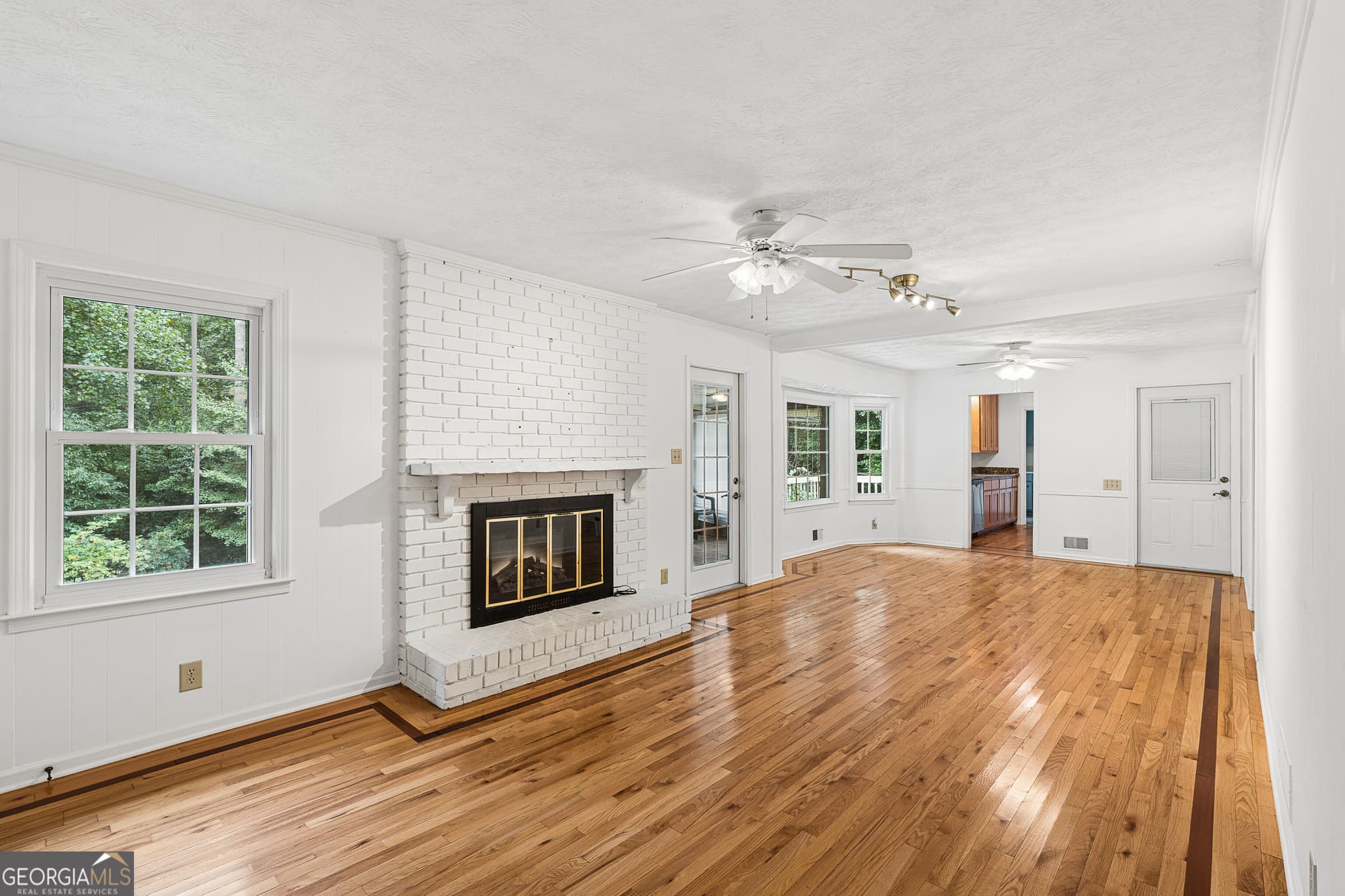 3 bedroom, 2 bathroom single family residence for sale at 1694 Bent River Drive, Lilburn, GA 30047 — photo 6