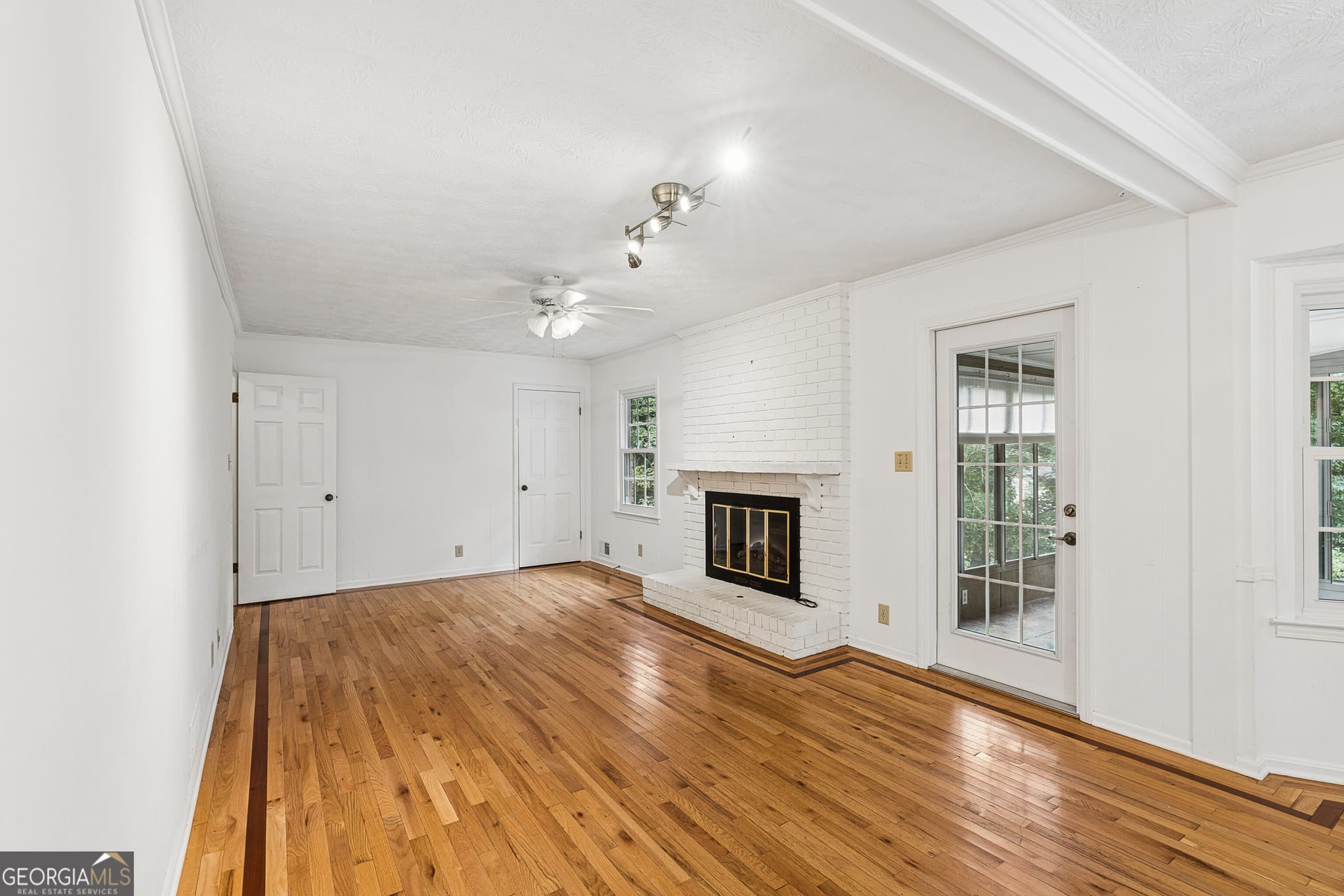 3 bedroom, 2 bathroom single family residence for sale at 1694 Bent River Drive, Lilburn, GA 30047 — photo 5