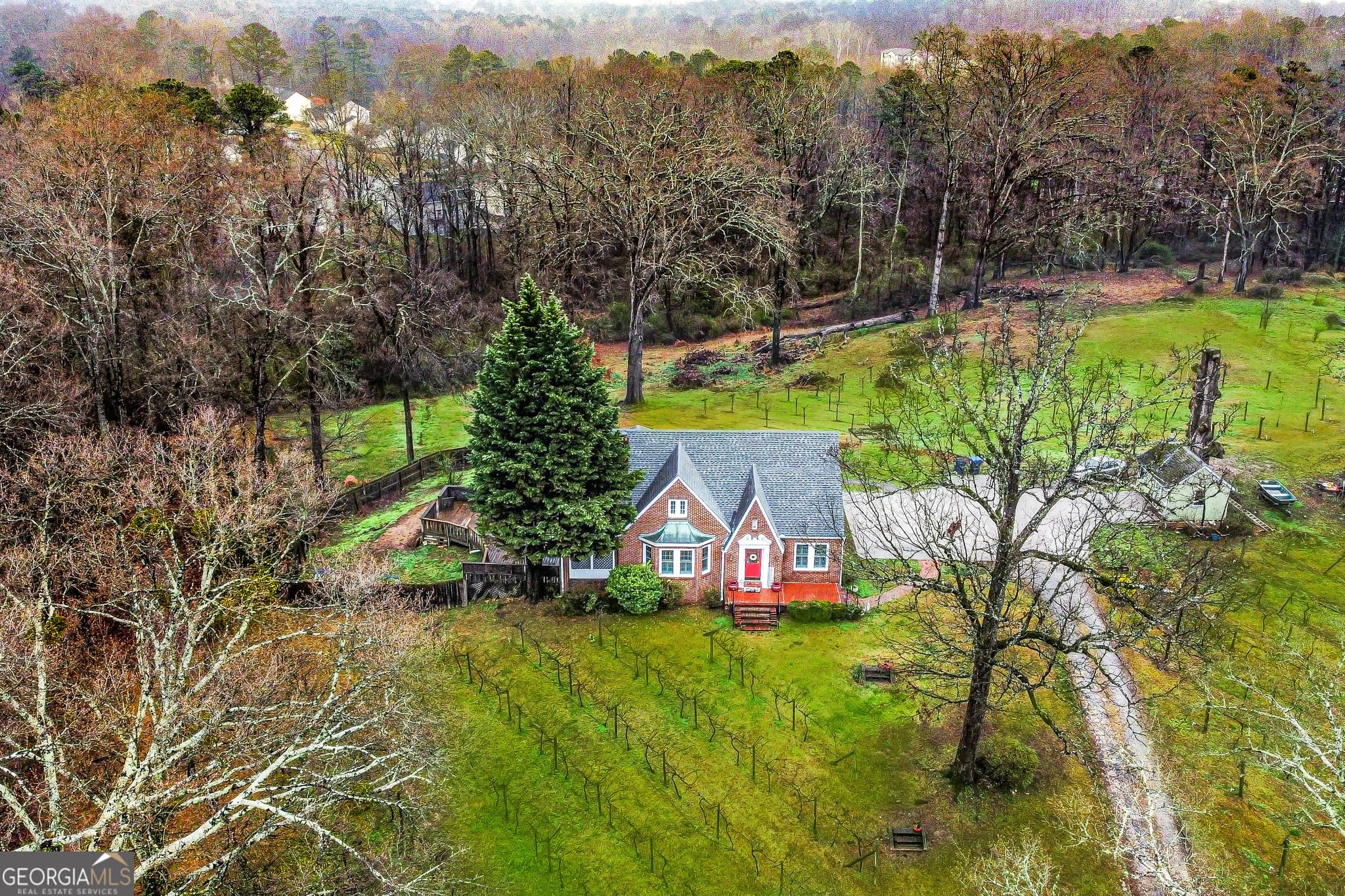 4 bedroom, 3 bathroom, 3,666 sq ft mixed use for sale at 113 W Gordon Street, Villa Rica, GA 30180