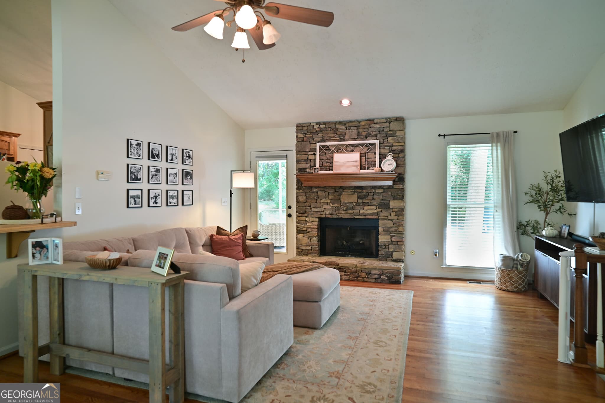 4 bedroom, 2 bathroom single family residence for sale at 307 Rockland Way, Lawrenceville, GA 30046 — photo 9
