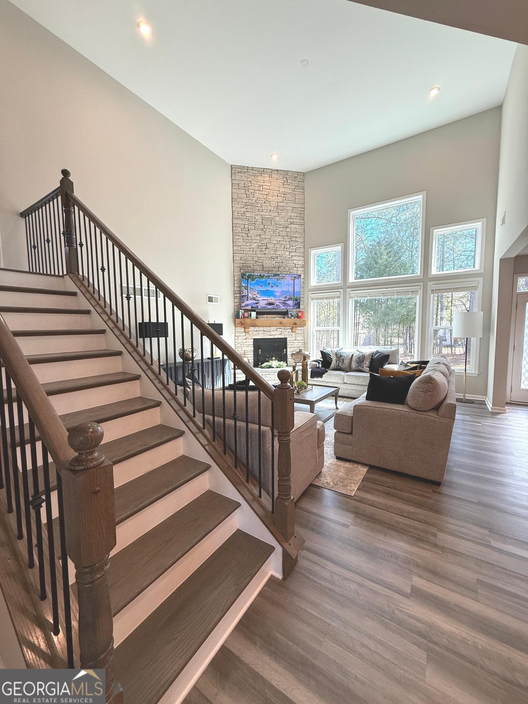 4 bedroom, 3.5 bathroom, 3,112 sq ft single family residence for rent at 4363 Vista Creek Lane, Powder Springs, GA 30127 for $4,150 a month — photo 6