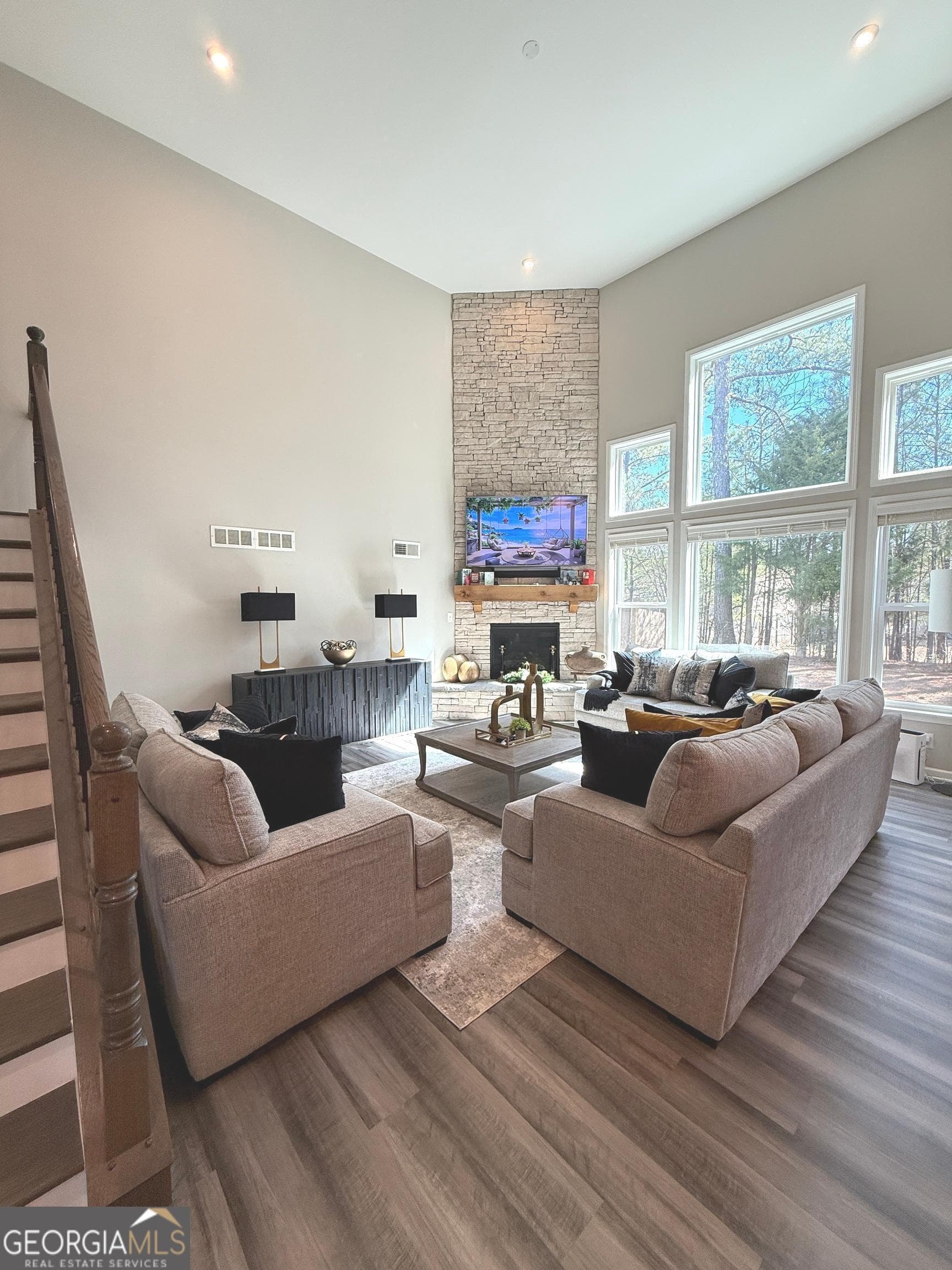 4 bedroom, 3.5 bathroom, 3,112 sq ft single family residence for rent at 4363 Vista Creek Lane, Powder Springs, GA 30127 for $4,150 a month — photo 7