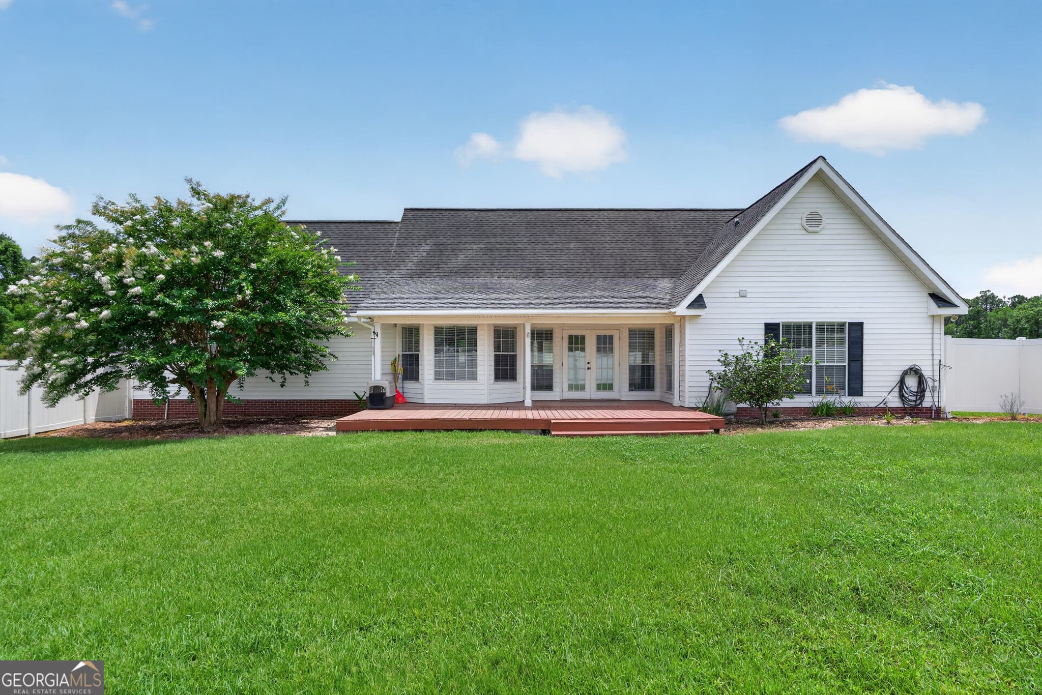 4 bedroom, 2 bathroom, 1,947 sq ft single family residence for sale at 3808 DEER RUN Drive, Blackshear, GA 31516 — photo 6