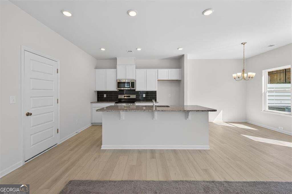 3 bedroom, 2.5 bathroom, 1,703 sq ft townhouse for sale at 279 Alameda Street 47, Loganville, GA 30052 — photo 7