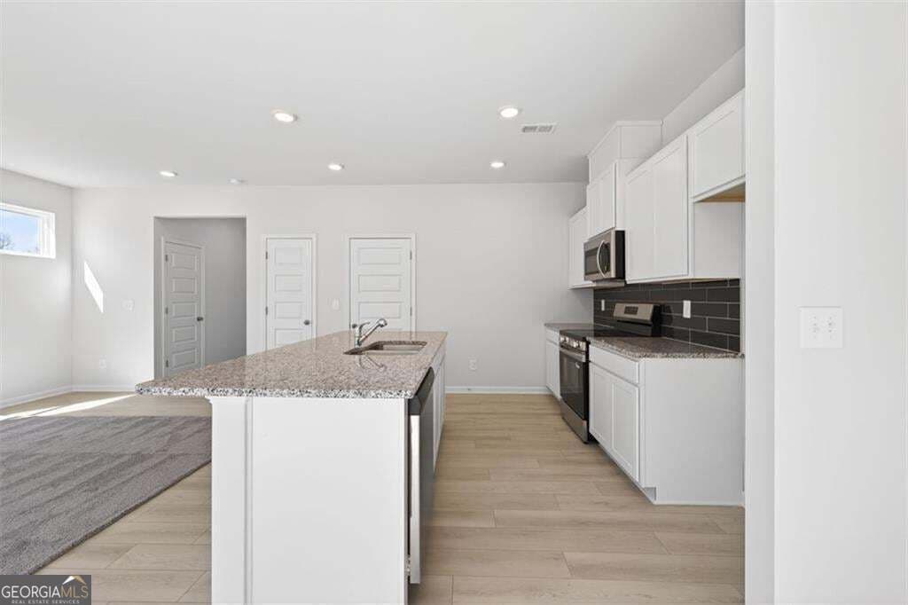 3 bedroom, 2.5 bathroom, 1,703 sq ft townhouse for sale at 279 Alameda Street 47, Loganville, GA 30052 — photo 10