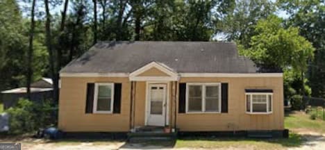 2 bedroom, 1 bathroom, 887 sq ft single family residence for rent at 604 W Moore Street, Dublin, GA 31021 for $900 a month — photo 1 of 1