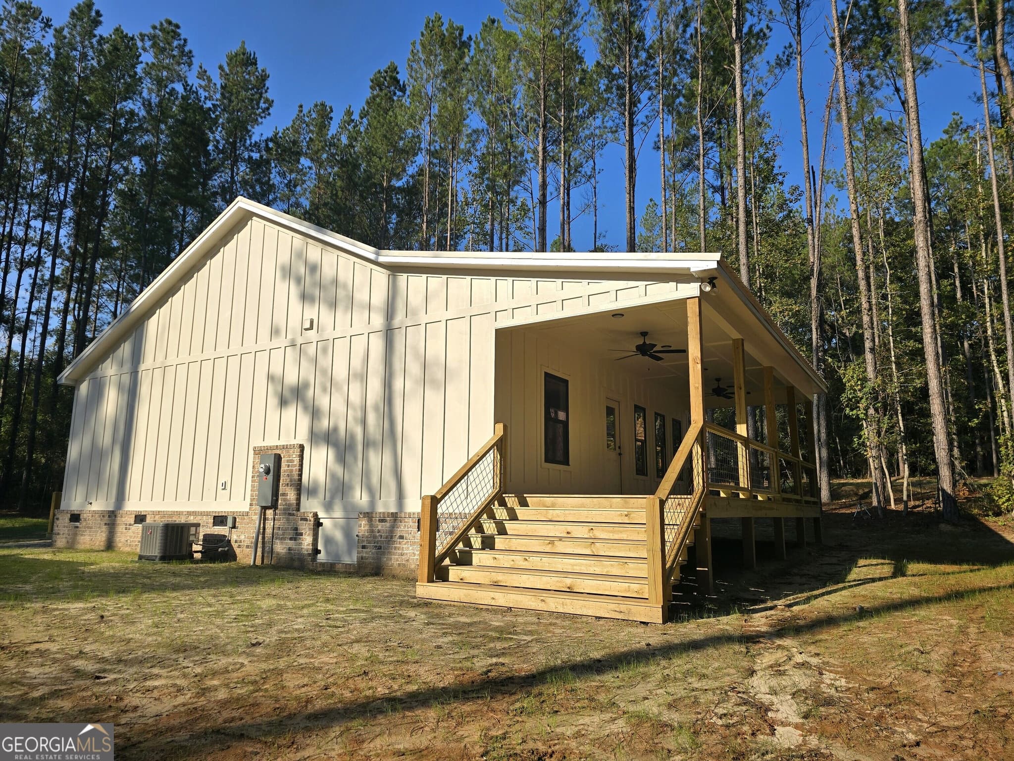 2 bedroom, 1 bathroom, 1,200 sq ft single family residence for sale at 1128 Clarks Bridge Road, Stapleton, GA 30823 — photo 2