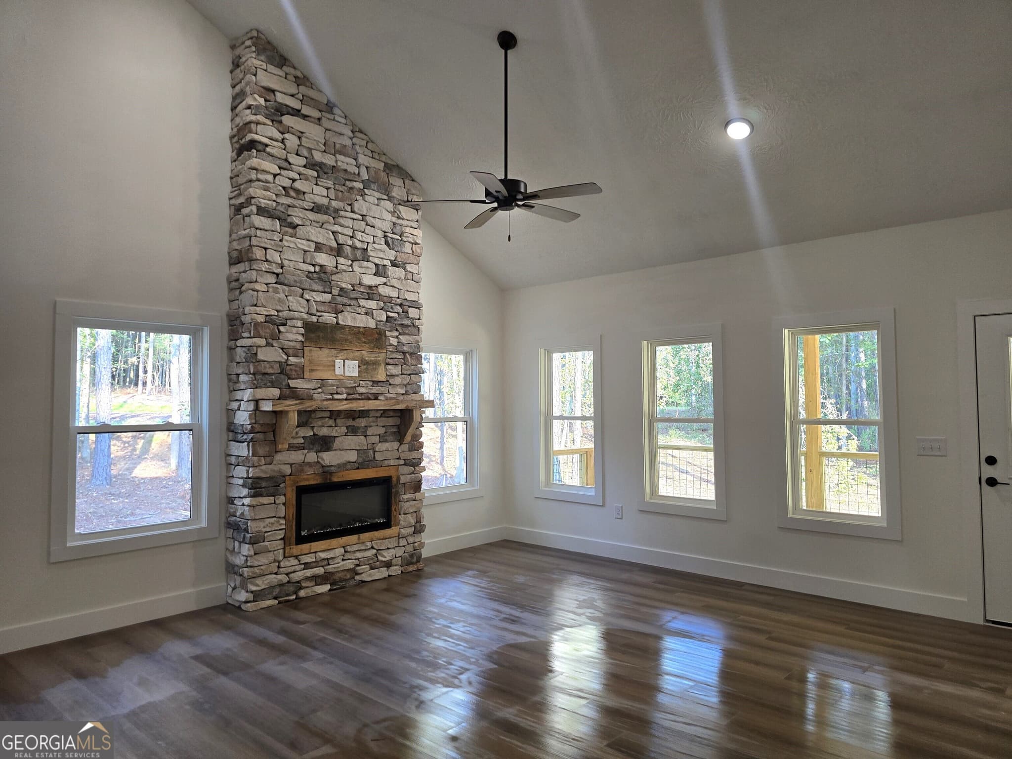 2 bedroom, 1 bathroom, 1,200 sq ft single family residence for sale at 1128 Clarks Bridge Road, Stapleton, GA 30823 — photo 5