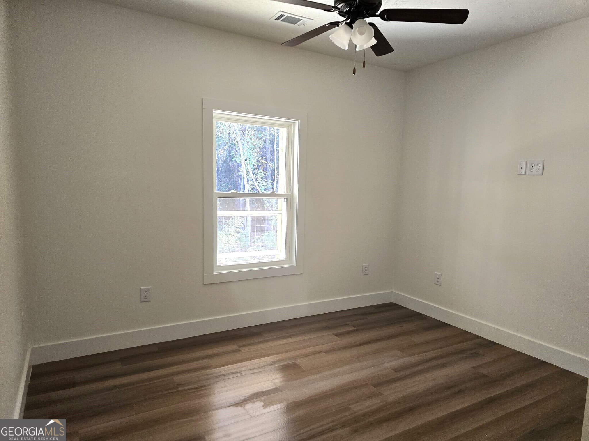2 bedroom, 1 bathroom, 1,200 sq ft single family residence for sale at 1128 Clarks Bridge Road, Stapleton, GA 30823 — photo 9