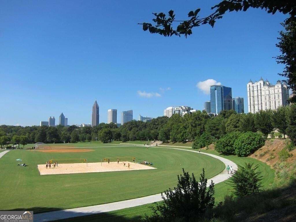 1 bedroom, 1 bathroom, 897 sq ft condominium for sale at 923 Peachtree Street 939, Atlanta, GA 30309 — photo 6