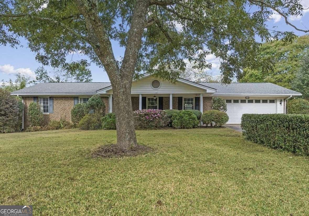 5 bedroom, 3 bathroom single family residence for sale at 5342 Mcever Road, Oakwood, GA 30566