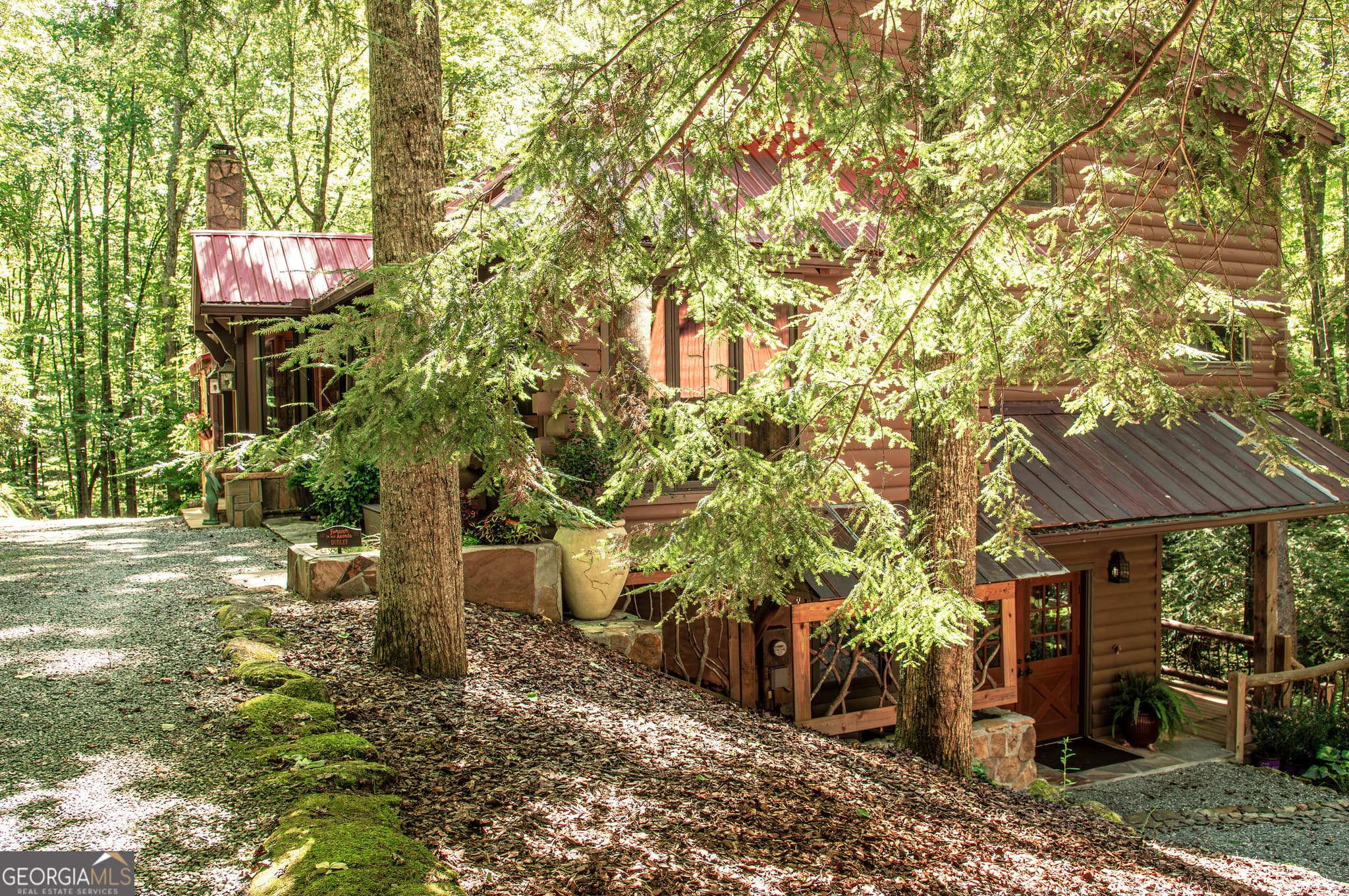 4 bedroom, 4 bathroom, 4,347 sq ft cabin,single family residence for sale at 456 Bull Frog Lane, Clayton, GA 30525 — photo 2