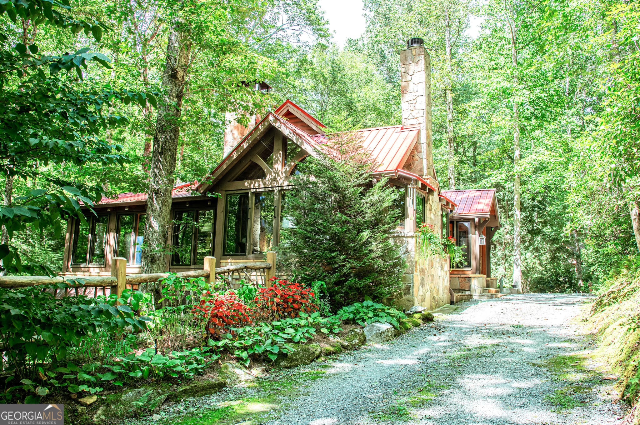 4 bedroom, 4 bathroom, 4,347 sq ft cabin,single family residence for sale at 456 Bull Frog Lane, Clayton, GA 30525