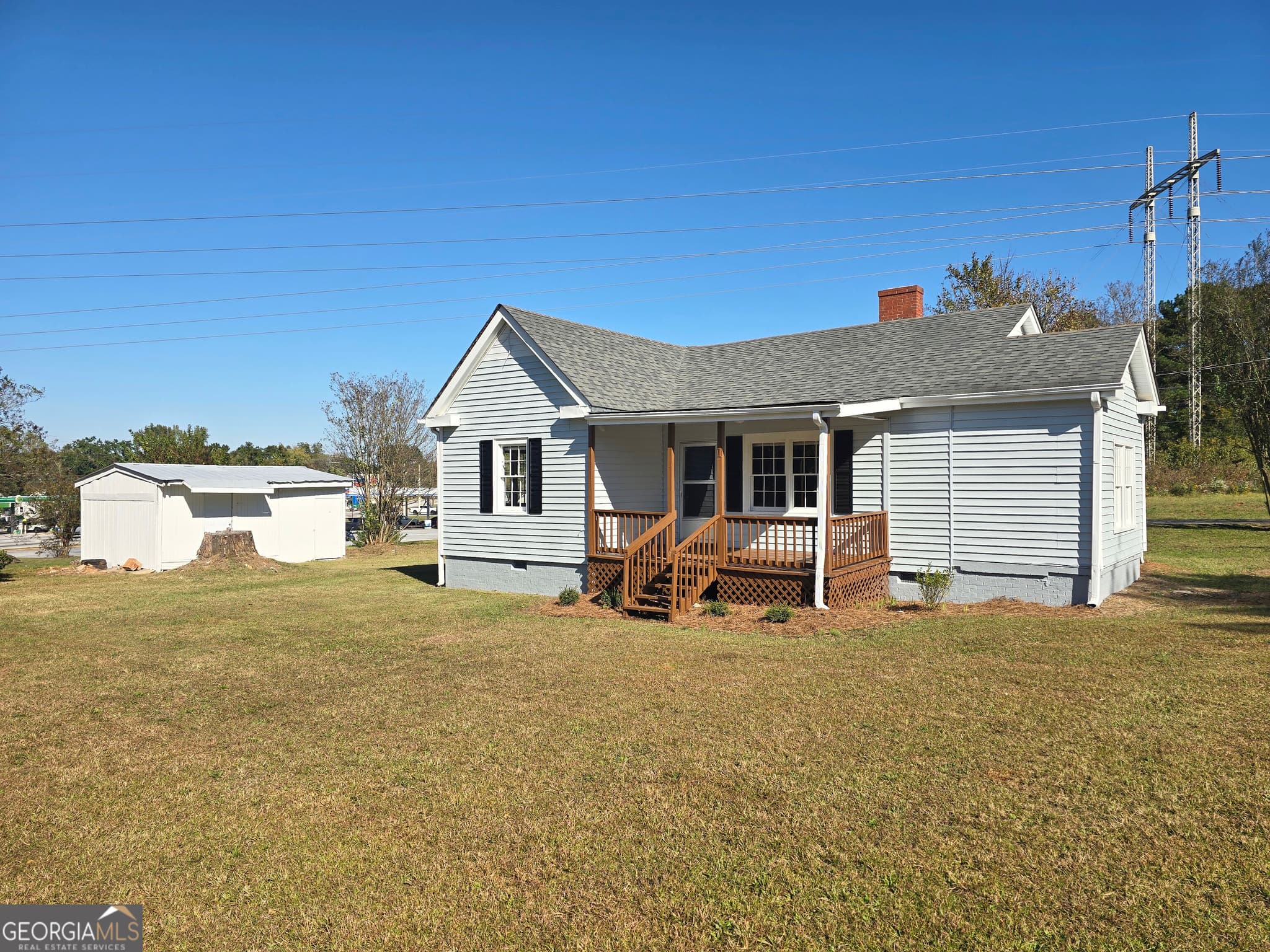 2 bedroom, 1 bathroom, 1,114 sq ft single family residence for sale at 1 Jackson Road, Porterdale, GA 30016 — photo 2