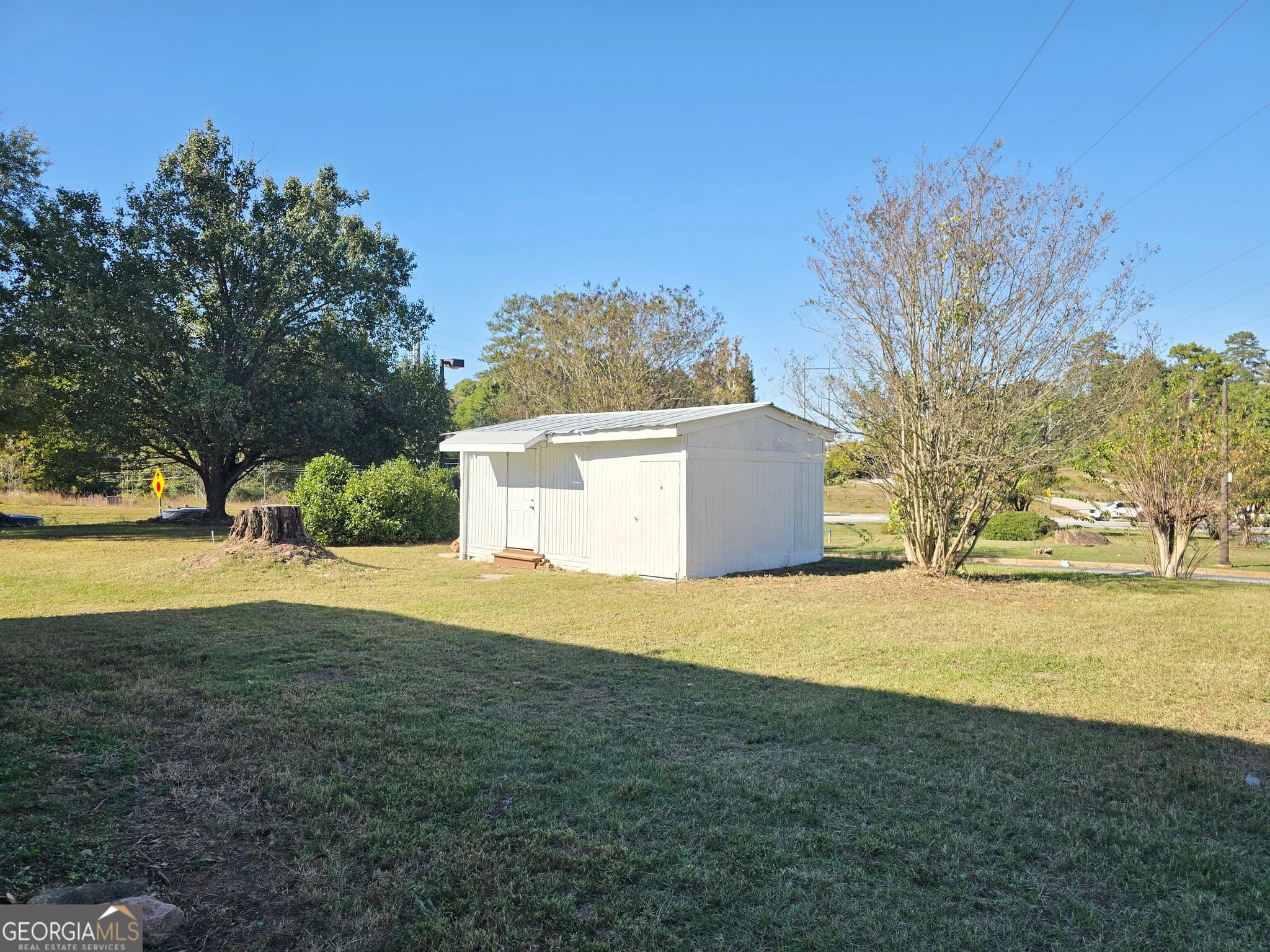 2 bedroom, 1 bathroom, 1,114 sq ft single family residence for sale at 1 Jackson Road, Porterdale, GA 30016 — photo 4