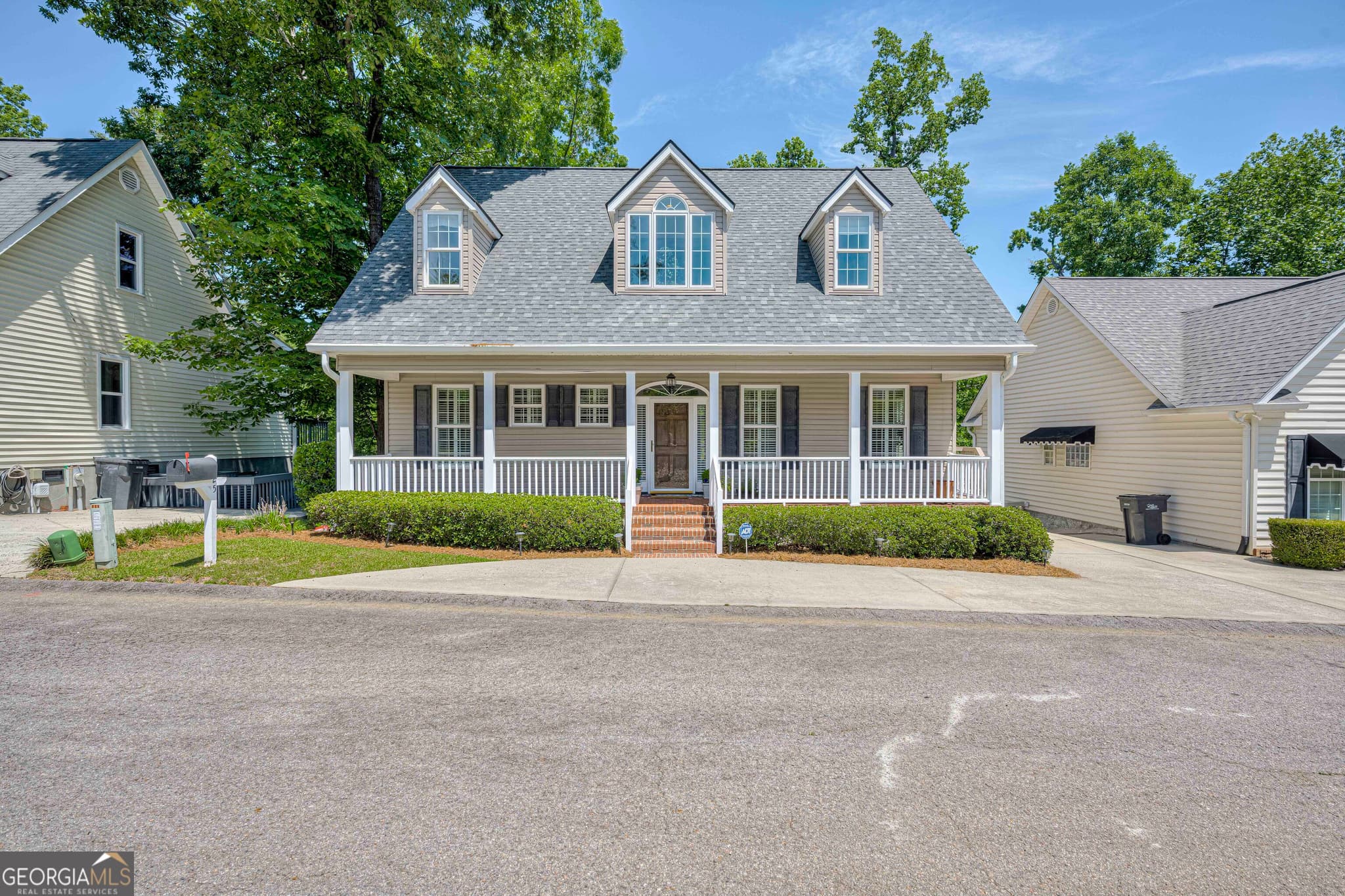 3 bedroom, 2.5 bathroom, 2,274 sq ft single family residence for sale at 225 Water Oak Drive, Augusta, GA 30904 — photo 2