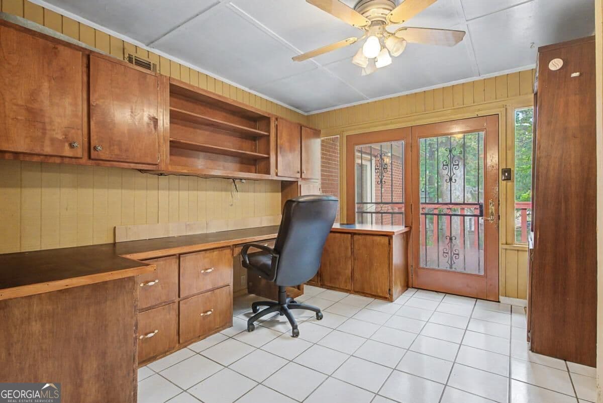 5 bedroom, 4 bathroom, 4,889 sq ft single family residence for sale at 1278 Poplarcrest Circle, Atlanta, GA 30316 — photo 5