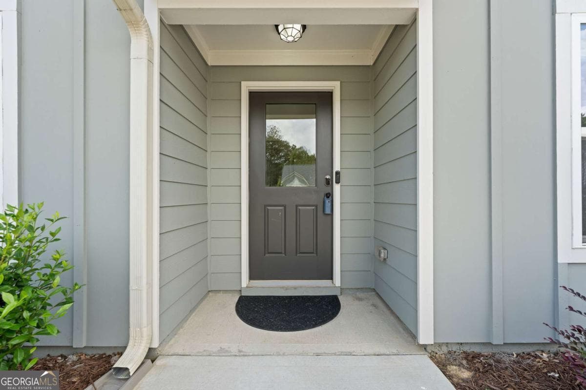 5 bedroom, 3 bathroom, 2,661 sq ft single family residence for sale at 44 Fox Creek Drive, Braselton, GA 30517 — photo 7