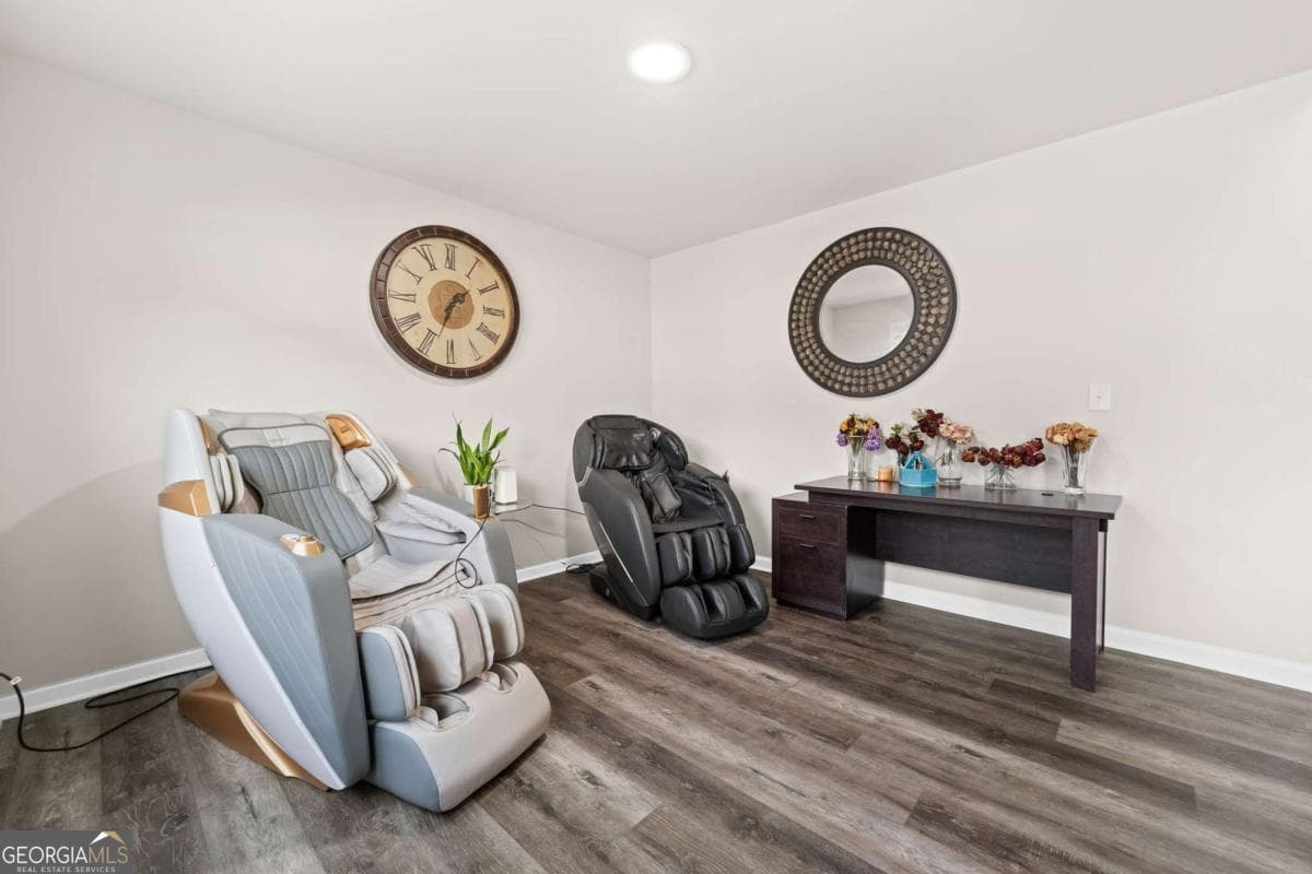 5 bedroom, 3 bathroom, 2,661 sq ft single family residence for sale at 44 Fox Creek Drive, Braselton, GA 30517 — photo 9