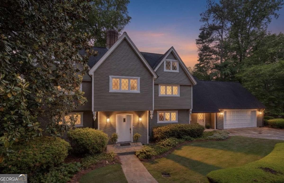 5 bedroom, 4.5 bathroom, 5,452 sq ft single family residence sold at 94 River Park Drive, Atlanta, GA 30328