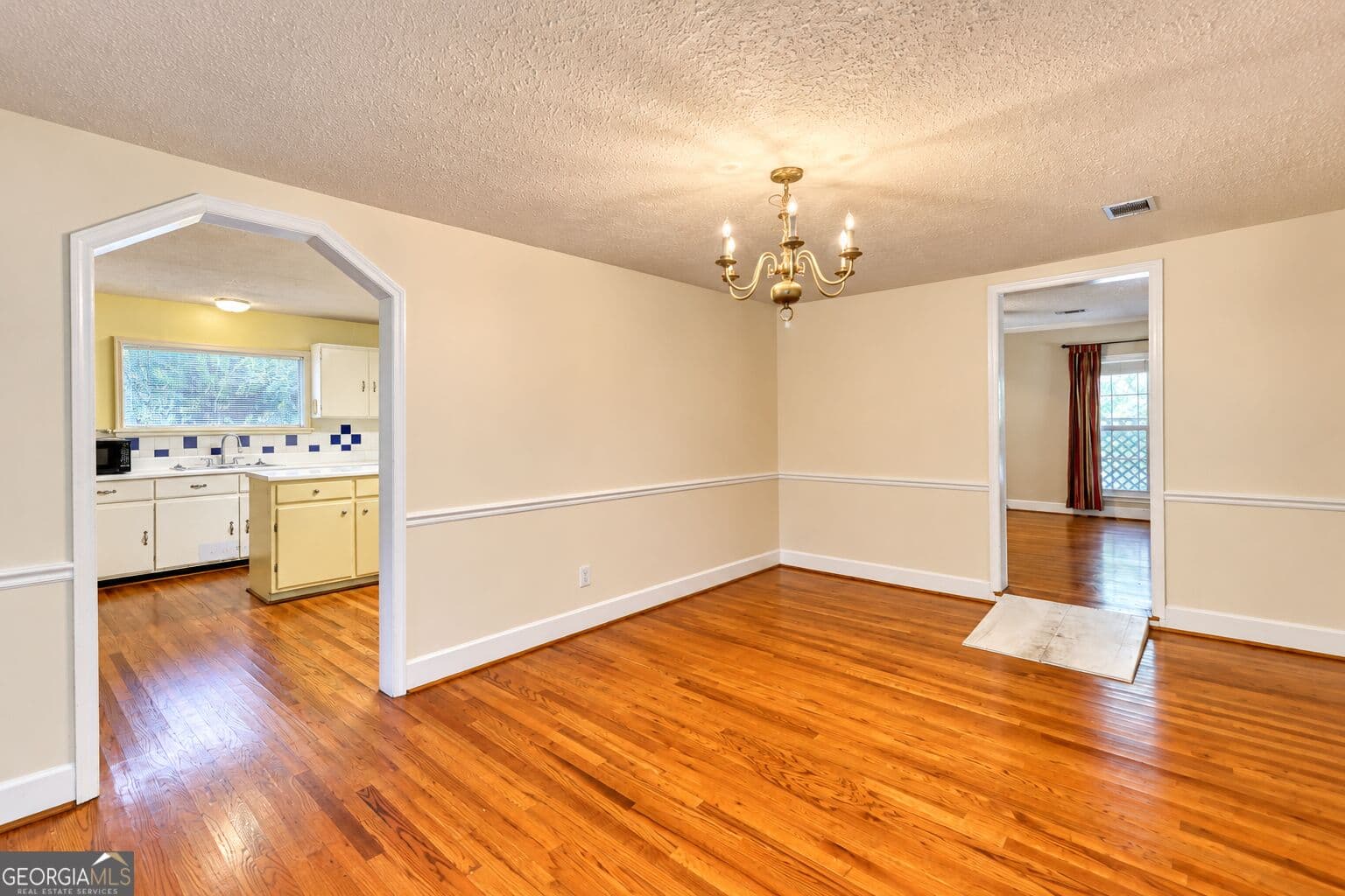 2 bedroom, 2 bathroom, 1,781 sq ft single family residence under contract at 453 Old Greensboro Road, Norwood, GA 30821 — photo 7