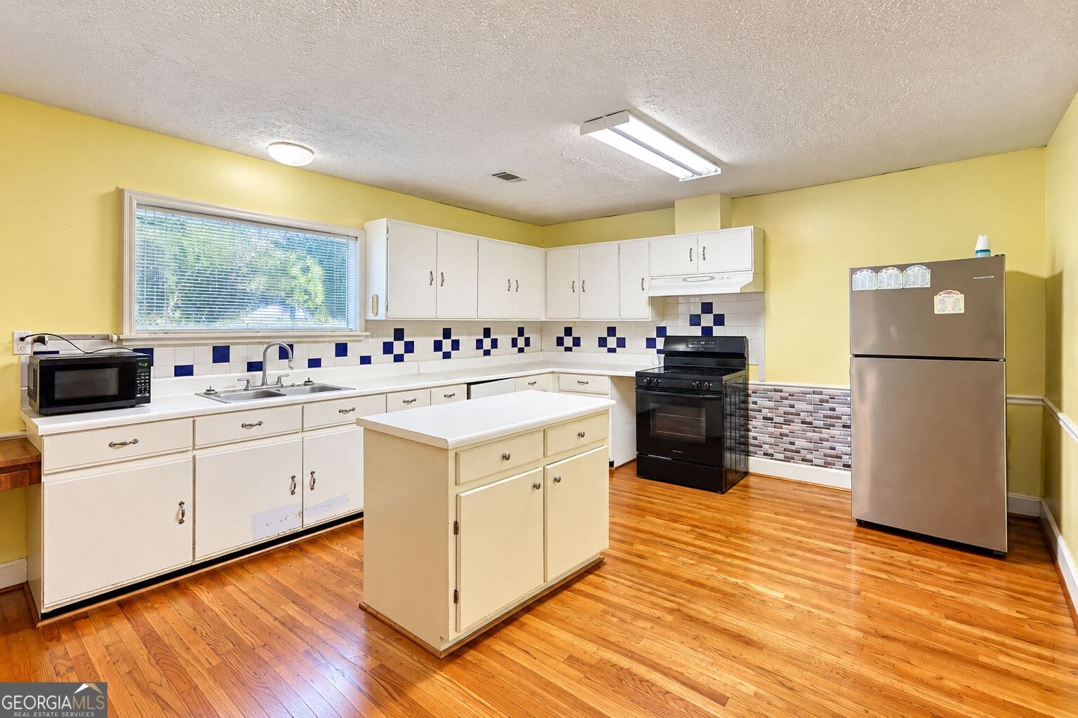 2 bedroom, 2 bathroom, 1,781 sq ft single family residence under contract at 453 Old Greensboro Road, Norwood, GA 30821 — photo 9
