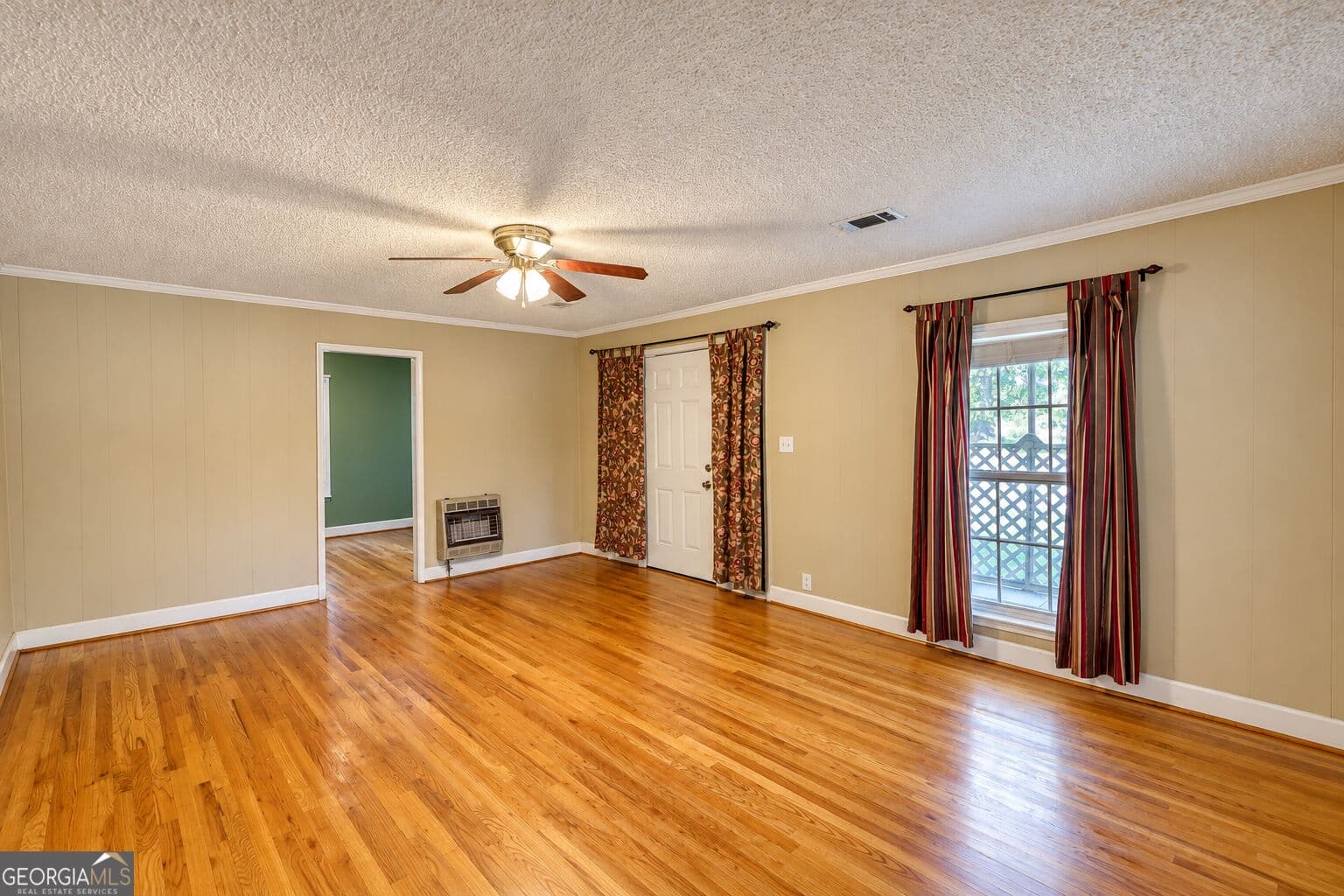 2 bedroom, 2 bathroom, 1,781 sq ft single family residence under contract at 453 Old Greensboro Road, Norwood, GA 30821 — photo 4