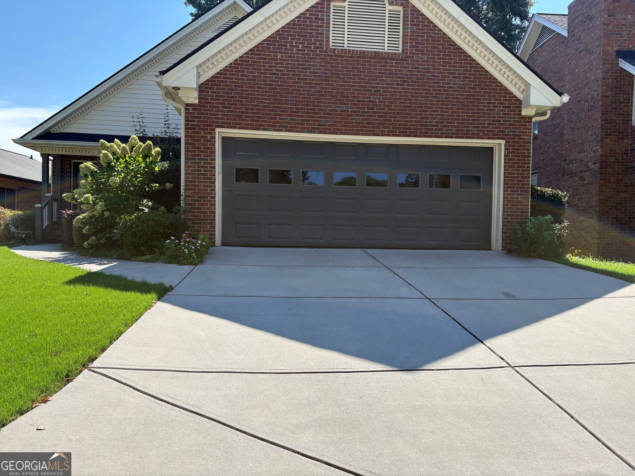 3 bedroom, 2.5 bathroom, 2,221 sq ft single family residence for rent at 1224 Hunters Drive, Stone Mountain, GA 30083 for $2,000 a month — photo 3