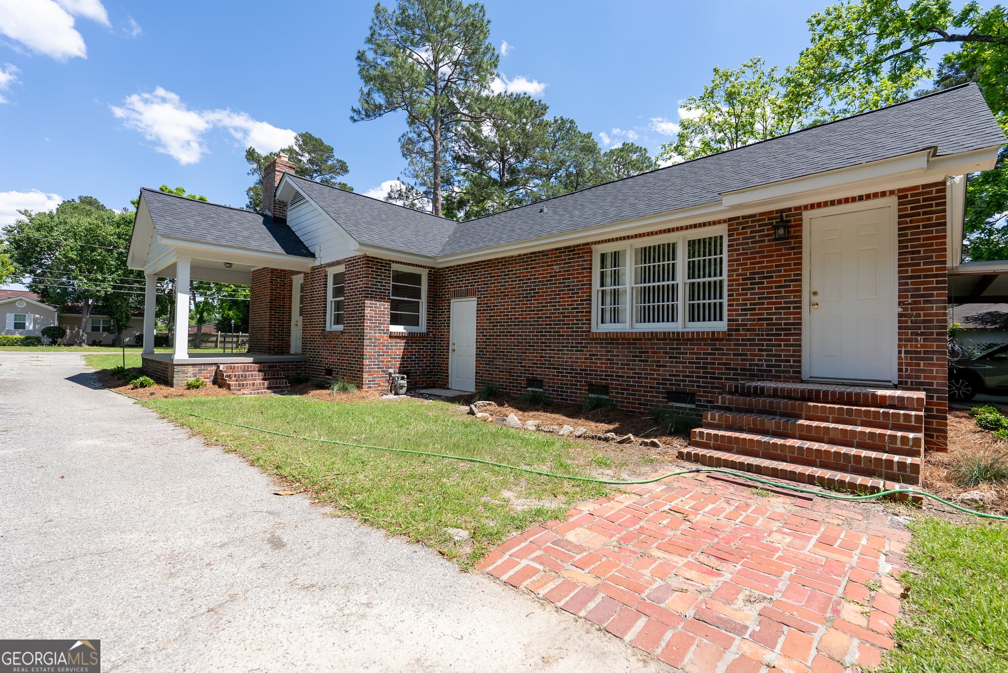 3 bedroom, 2 bathroom, 2,168 sq ft single family residence for sale at 375 Palmer Street, Pelham, GA 31779 — photo 3