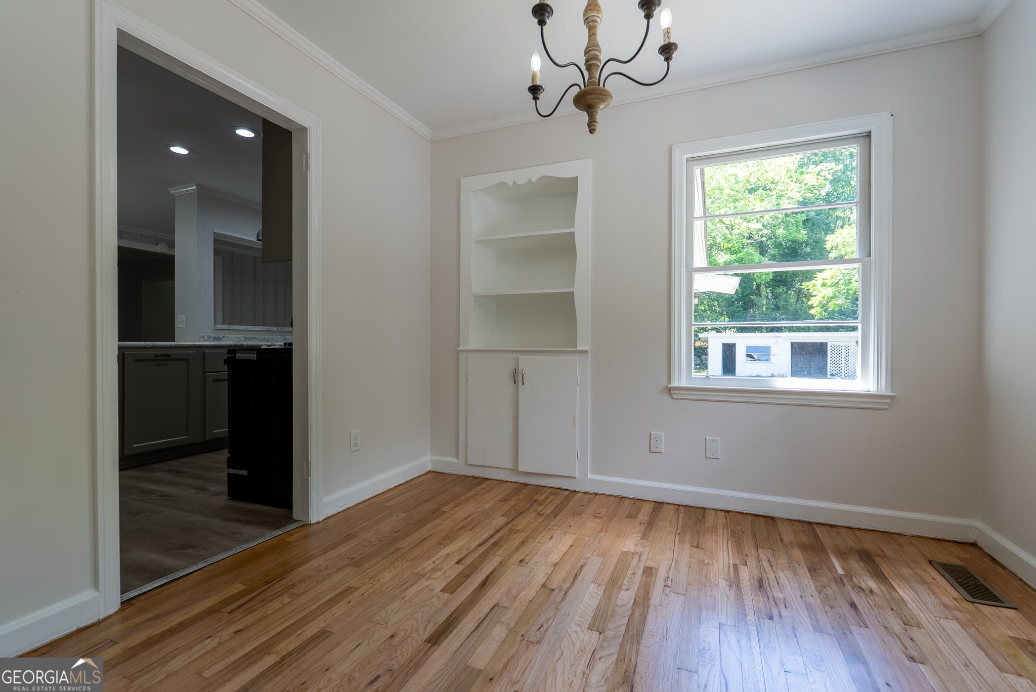 3 bedroom, 2 bathroom, 2,168 sq ft single family residence for sale at 375 Palmer Street, Pelham, GA 31779 — photo 9