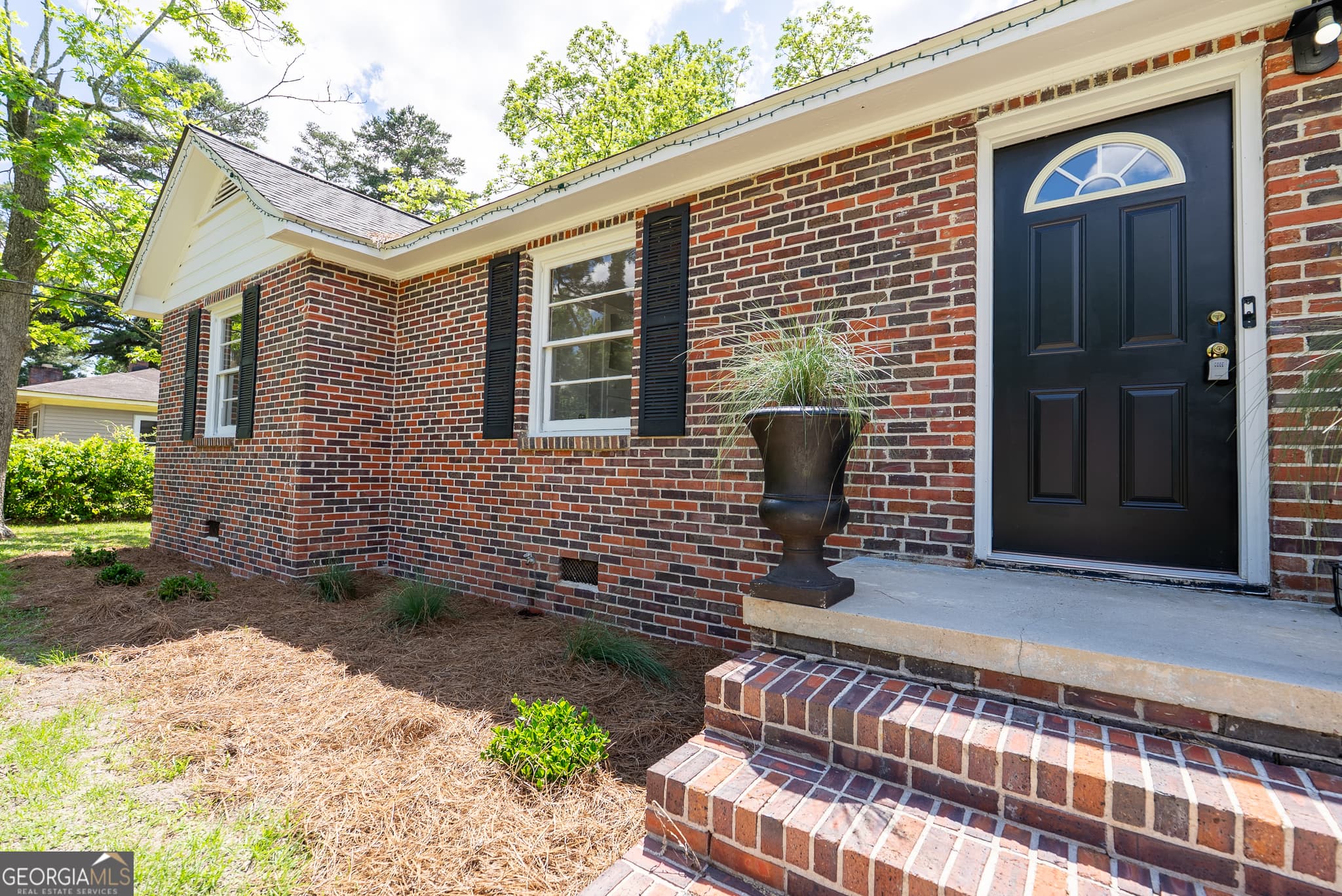 3 bedroom, 2 bathroom, 2,168 sq ft single family residence for sale at 375 Palmer Street, Pelham, GA 31779 — photo 4
